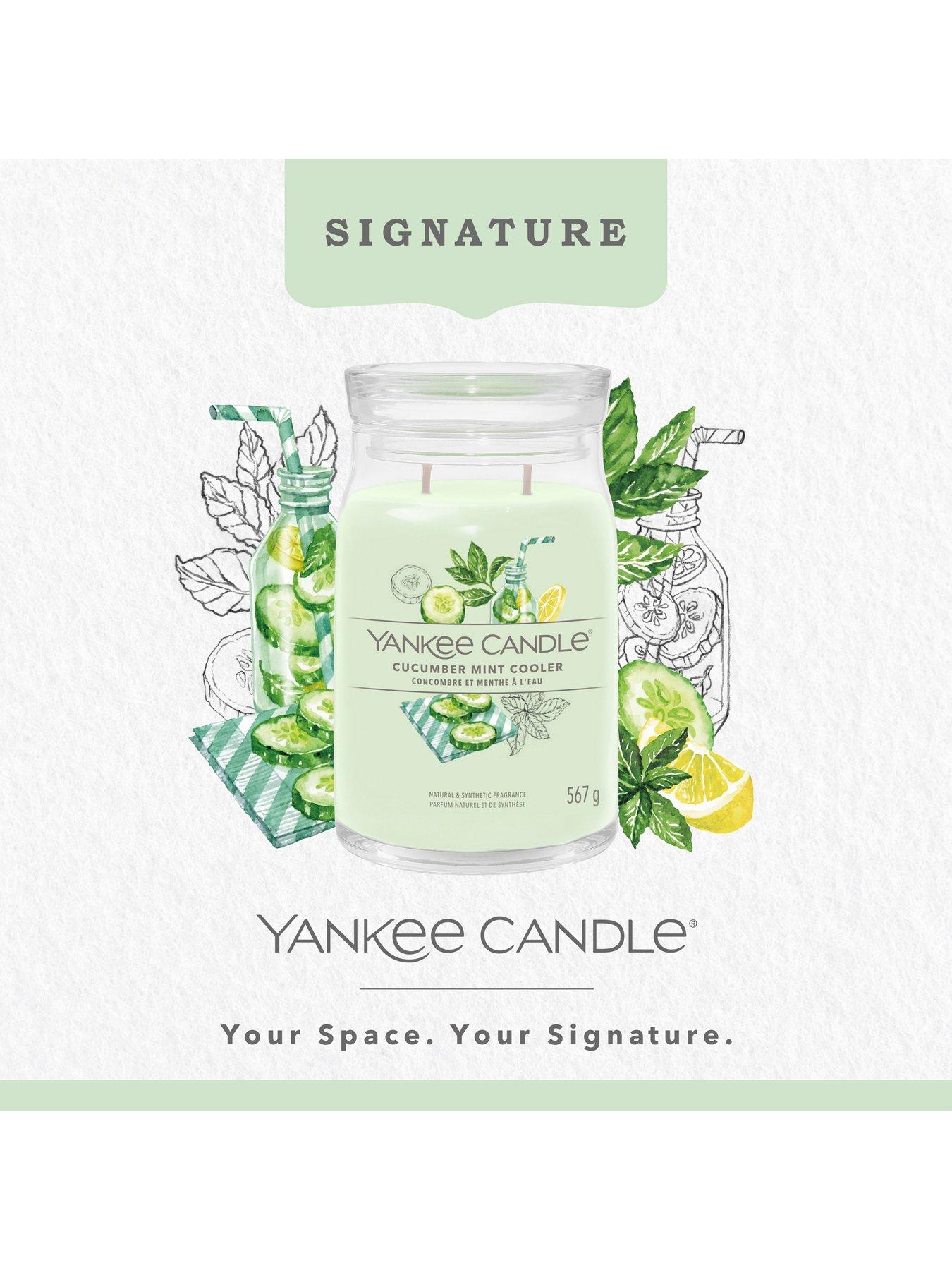 Image 4 of 6 of Yankee Candle Signature Large Jar Candle &ndash; Cucumber Mint Cooler