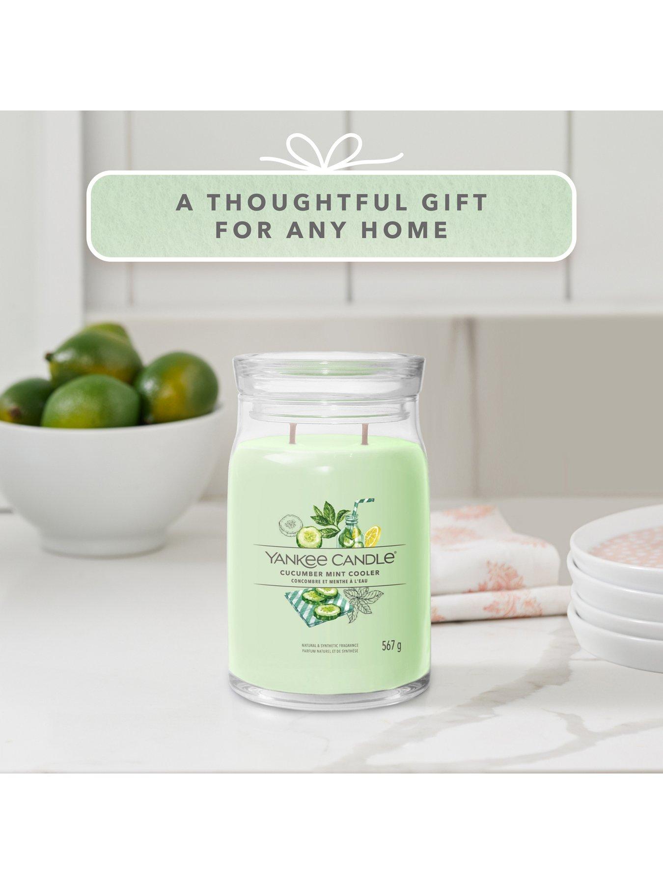 Image 6 of 6 of Yankee Candle Signature Large Jar Candle &ndash; Cucumber Mint Cooler