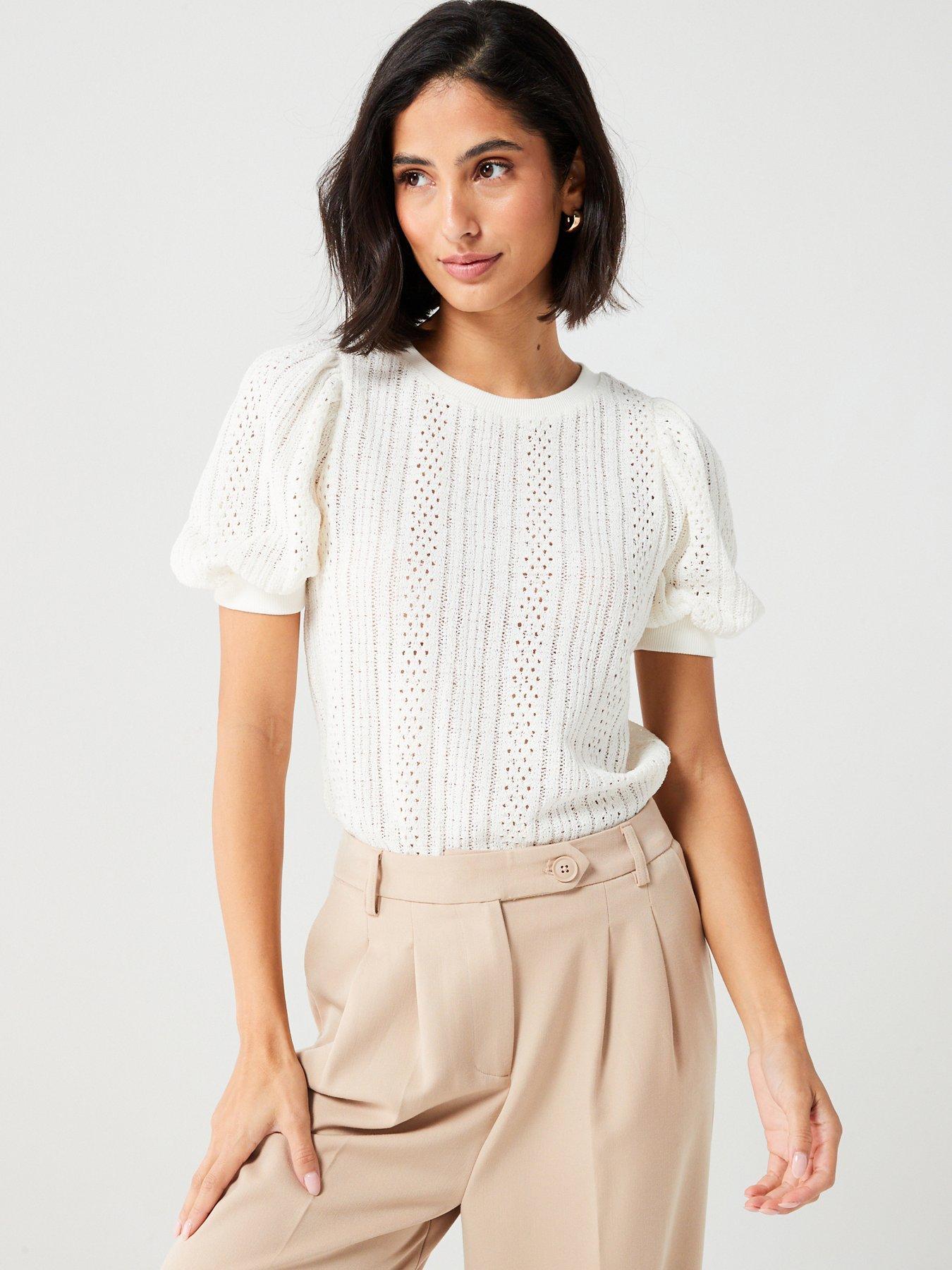 Puff sleeve cream top outlet