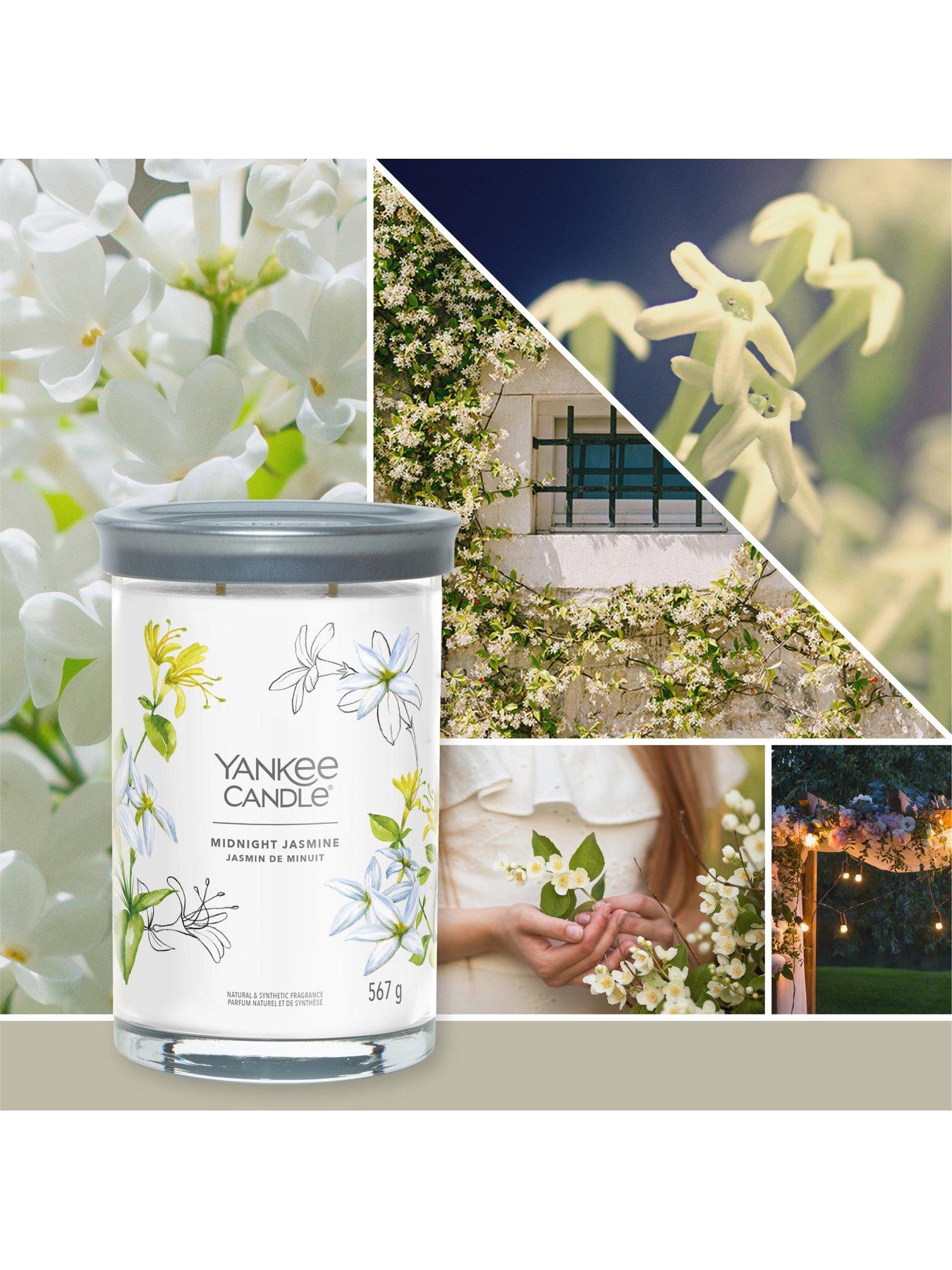 Image 4 of 7 of Yankee Candle Signature Large Tumbler Jar Candle &ndash; Midnight Jasmine