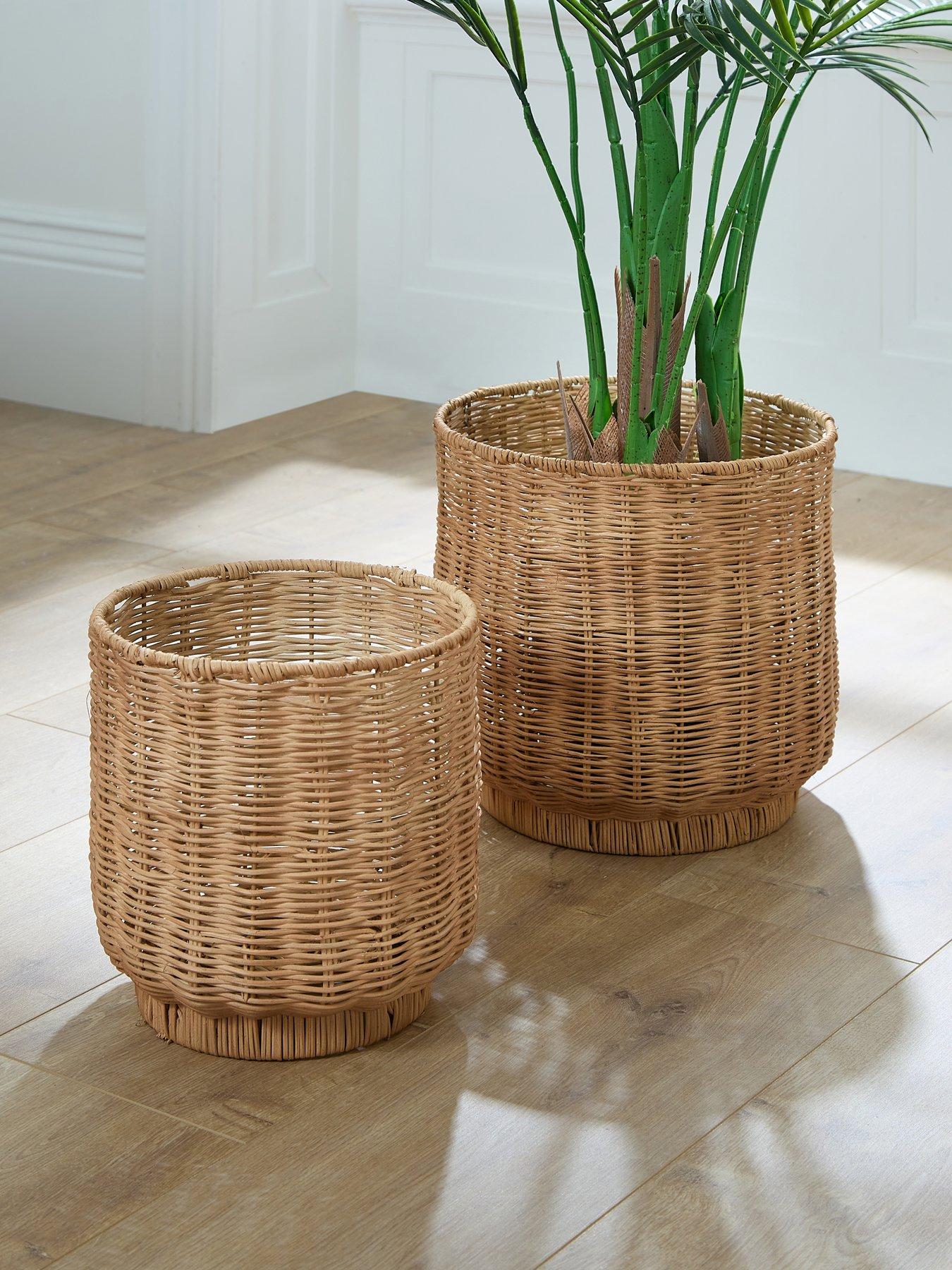 Product photograph of Very Home Set Of 2 Woven Planters from very.co.uk