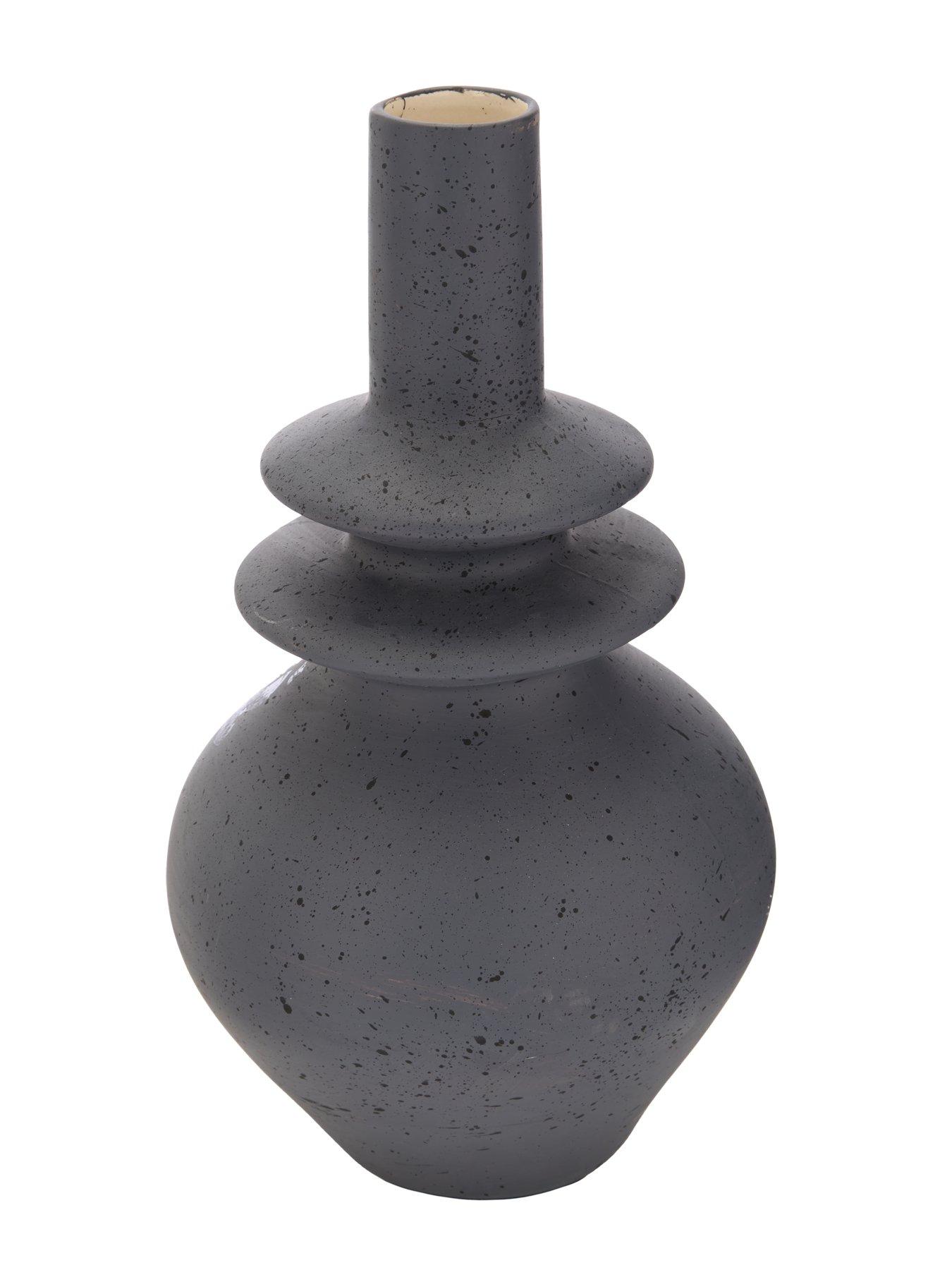 Image 4 of 7 of Very Home Totem Fin Vase