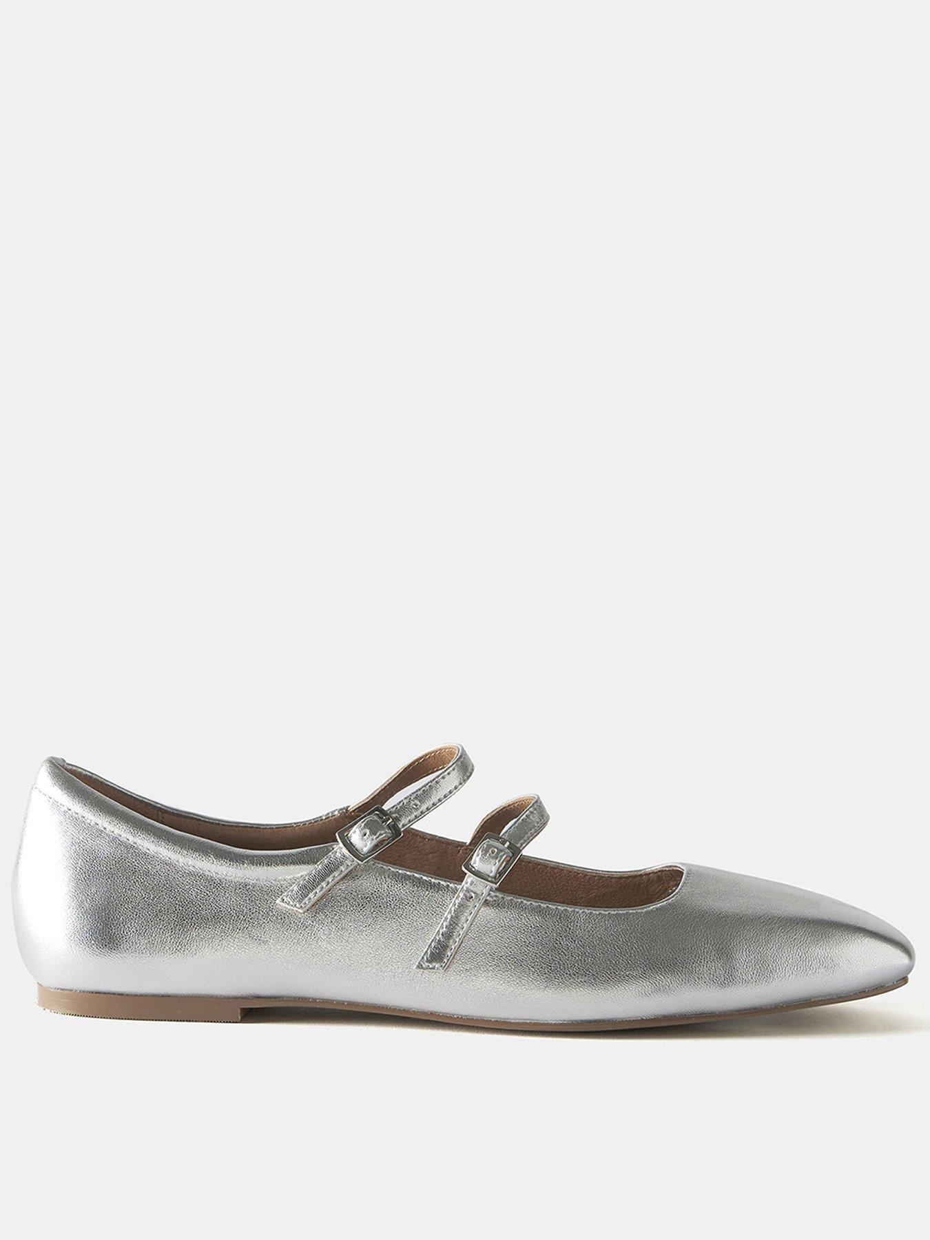 Very silver shoes 2025