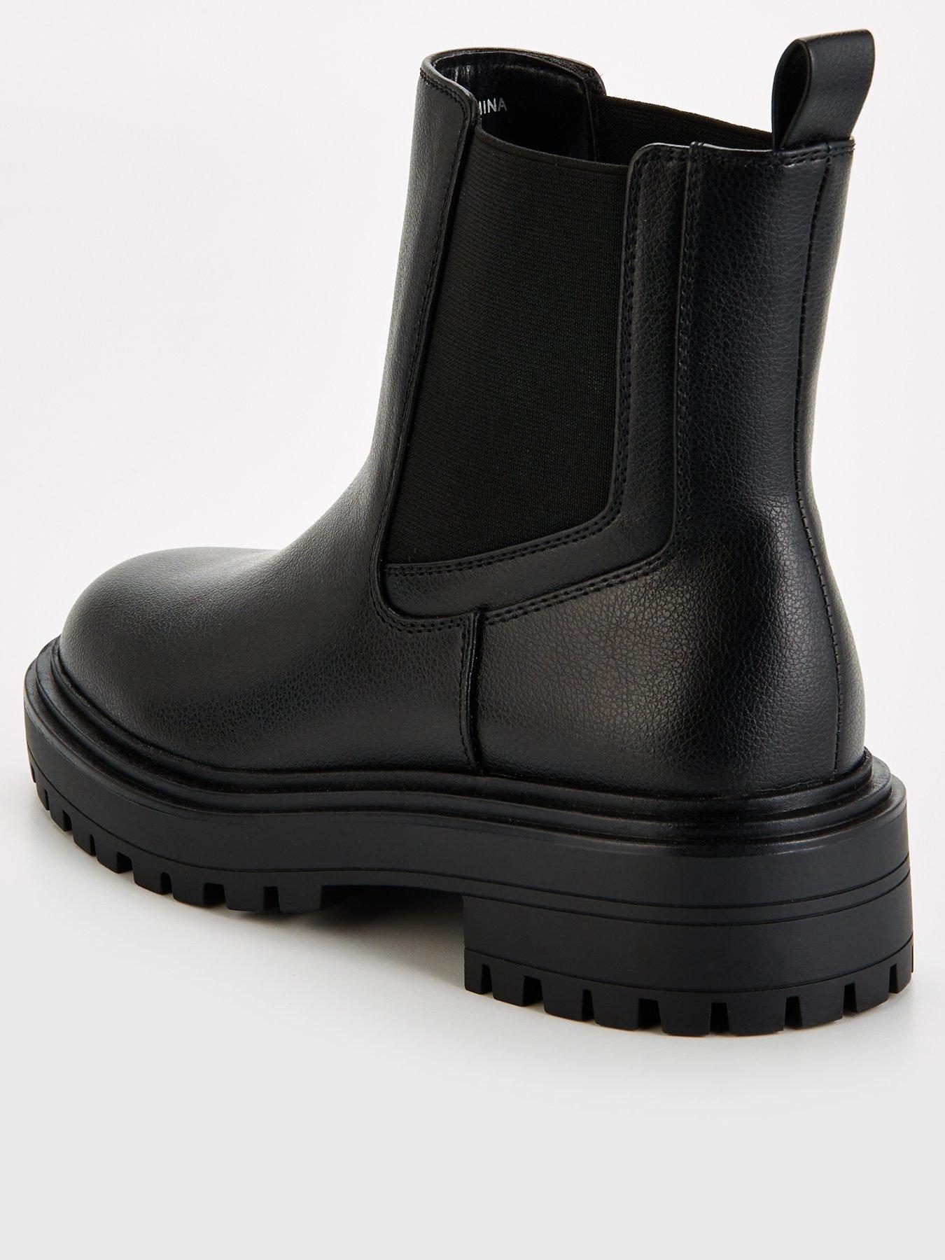 Chelsea boots very discount