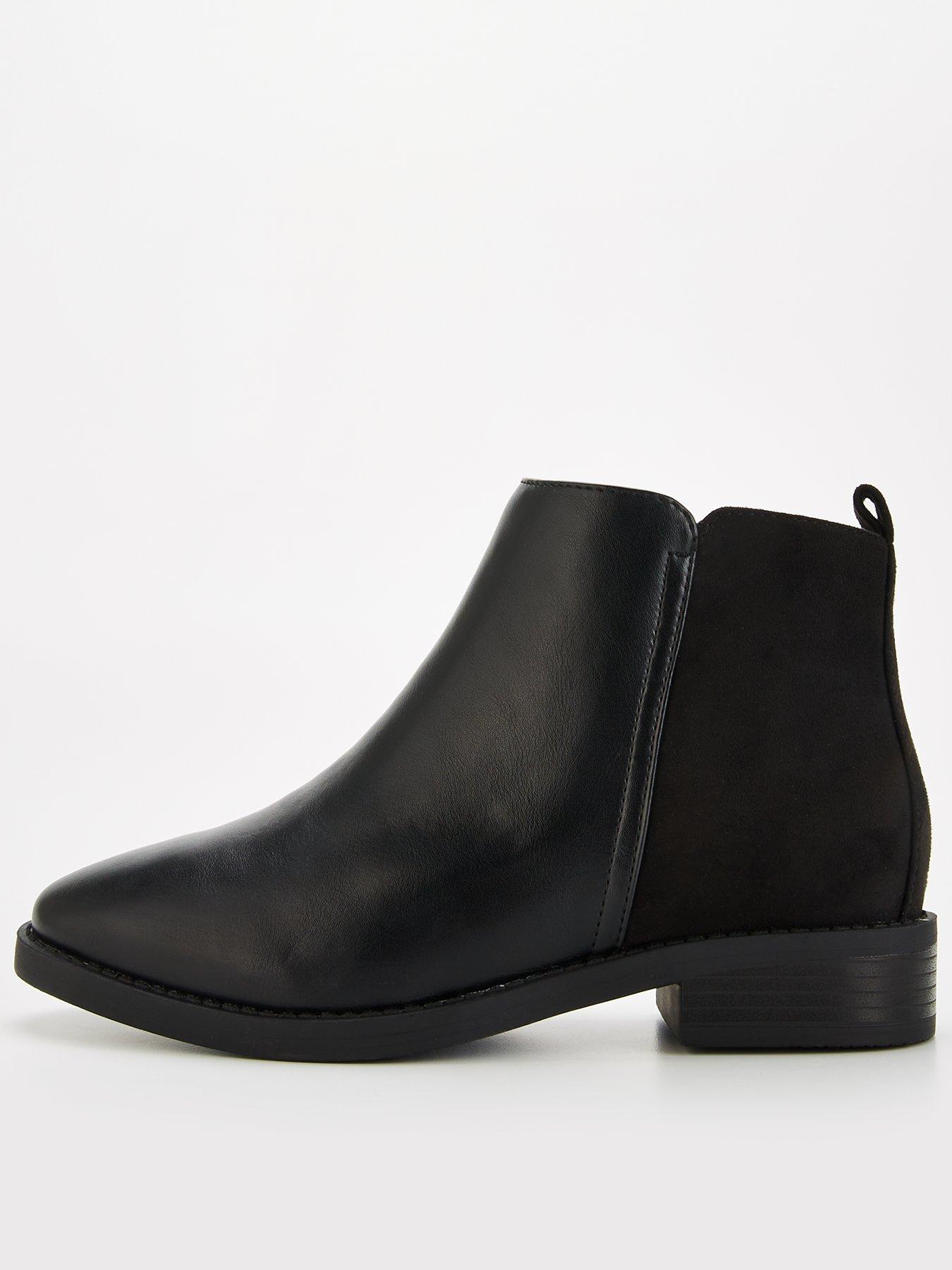 Black boots with no heel best sale