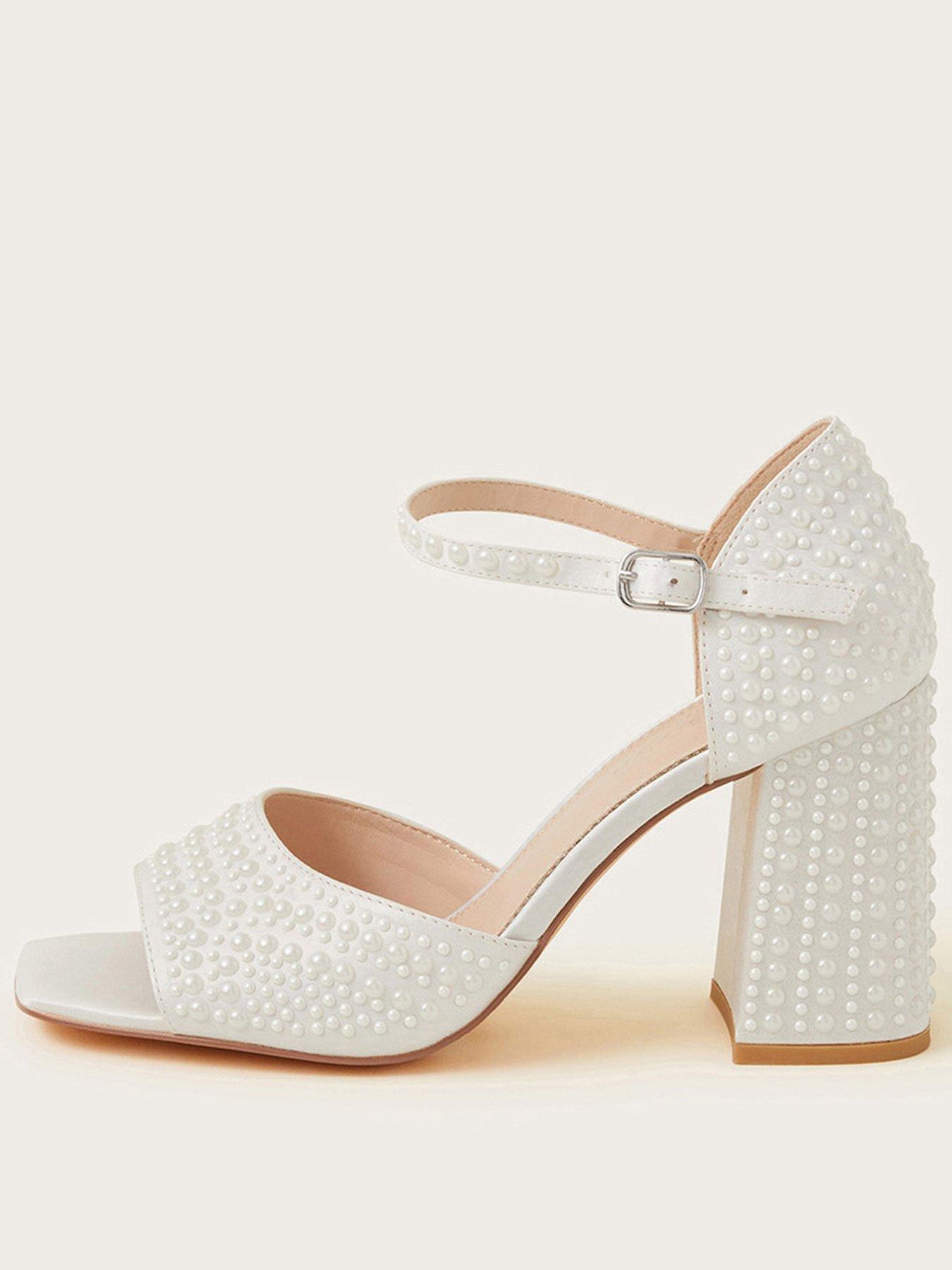 Pearl bridal online sandals