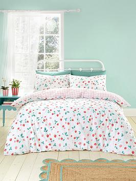 Product photograph of Catherine Lansfield Strawberry Garden Duvet Cover Set from very.co.uk