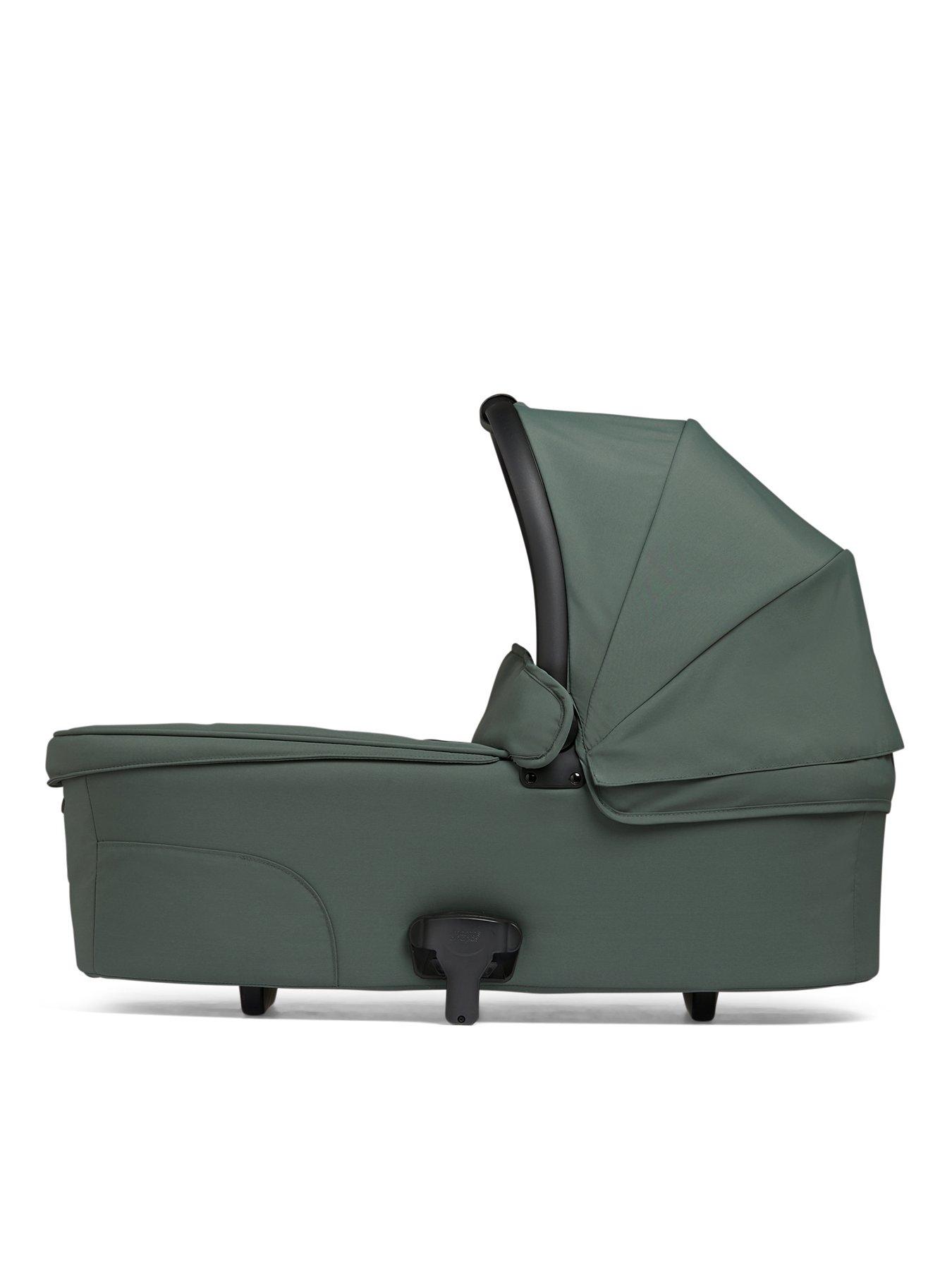 Image 4 of 7 of Mamas & Papas Ocarro Oasis Complete Kit (Inc Pushchair, Carrycot, Adaptors, Cupholder, Bag, Footmuff, Cloud T &amp; Isofix Base)