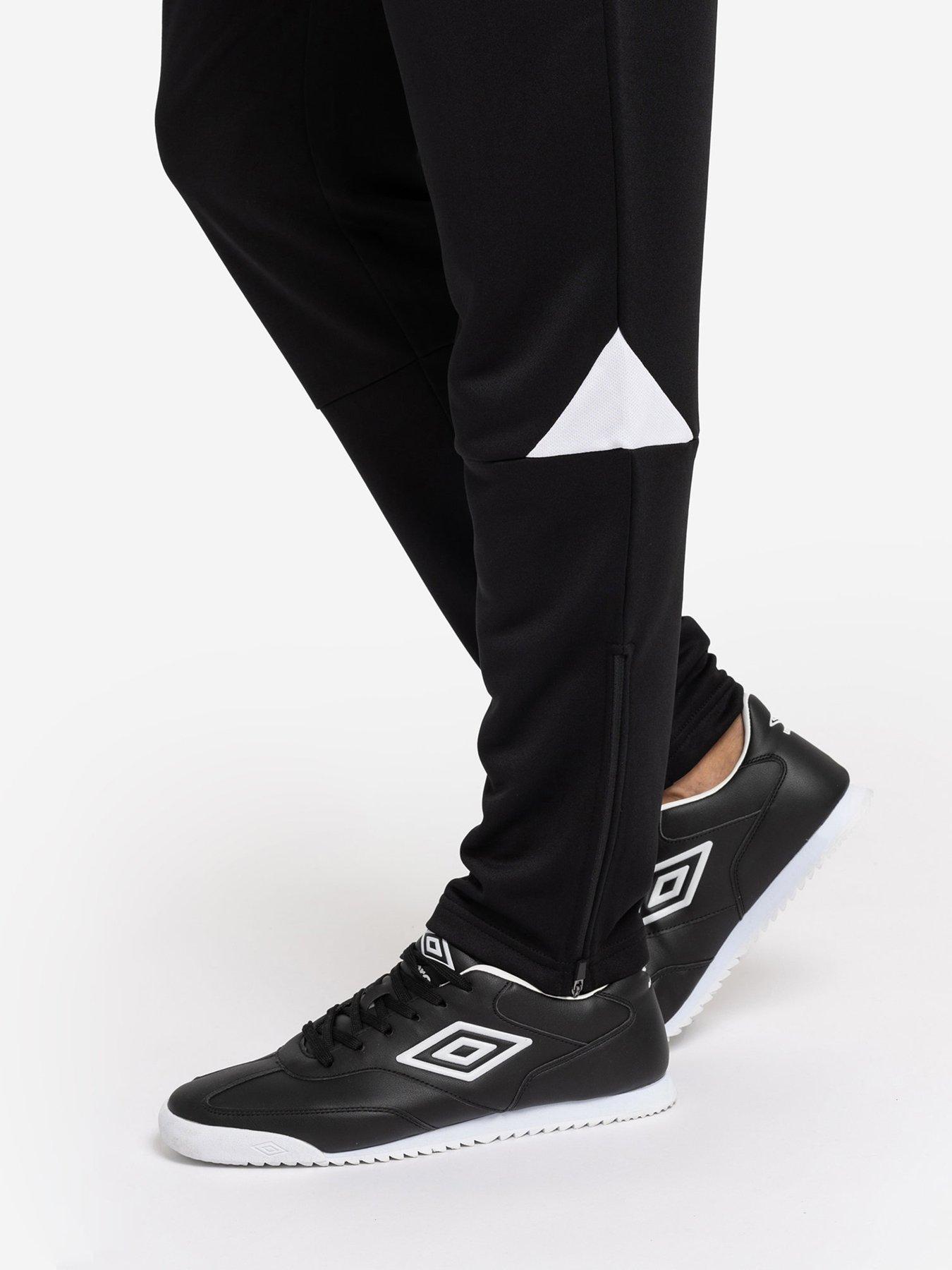 Image 4 of 4 of Umbro Mens Tapered Pant-black