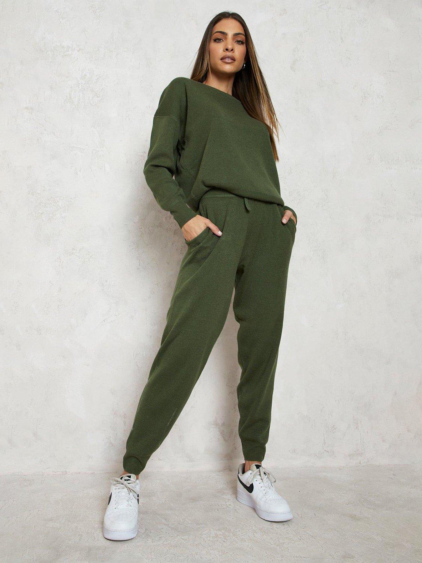 boohoo-knitted-tracksuit-khaki