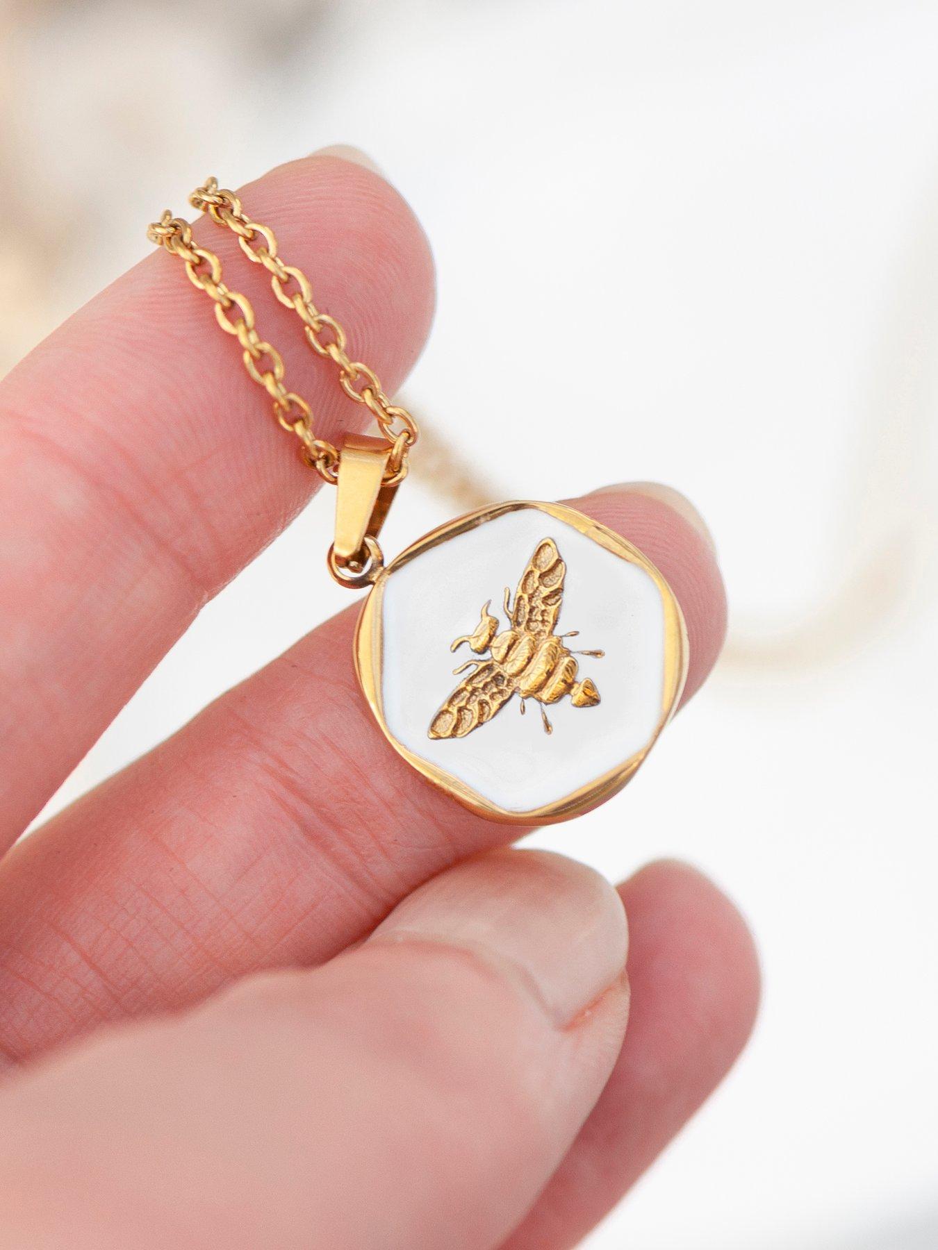 Image 3 of 7 of Treat Republic Personalised Honey Bee Pendant and Necklace