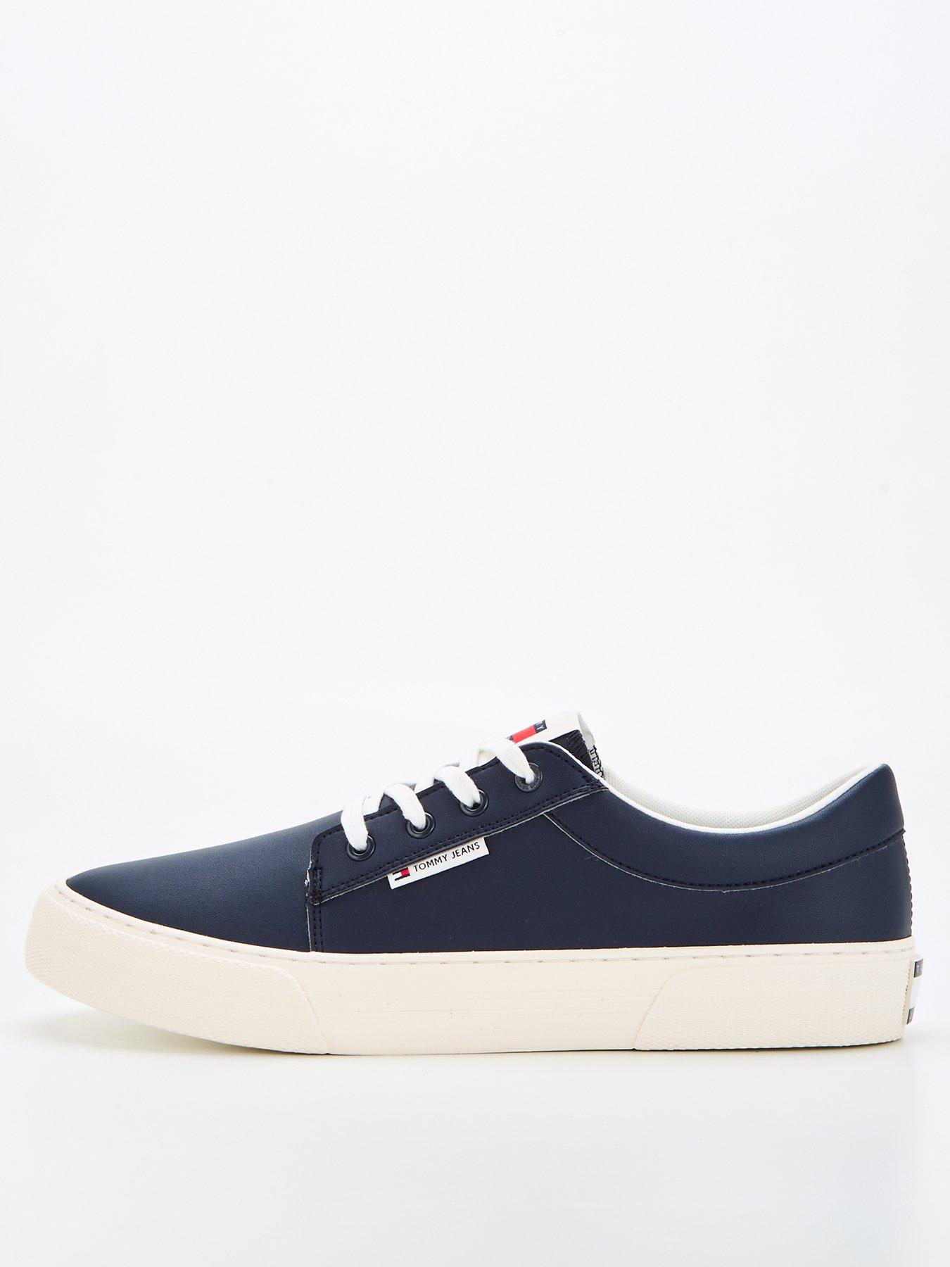 undefined Vulcanised Skate Derby Sneaker - Navy