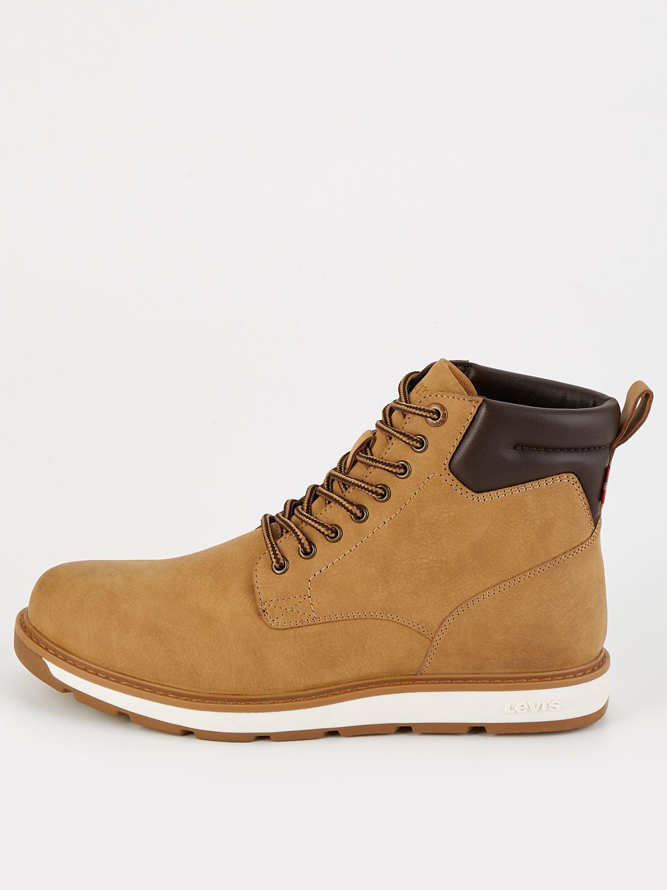 Men Customer Rating 3 Casual 7.5 Very