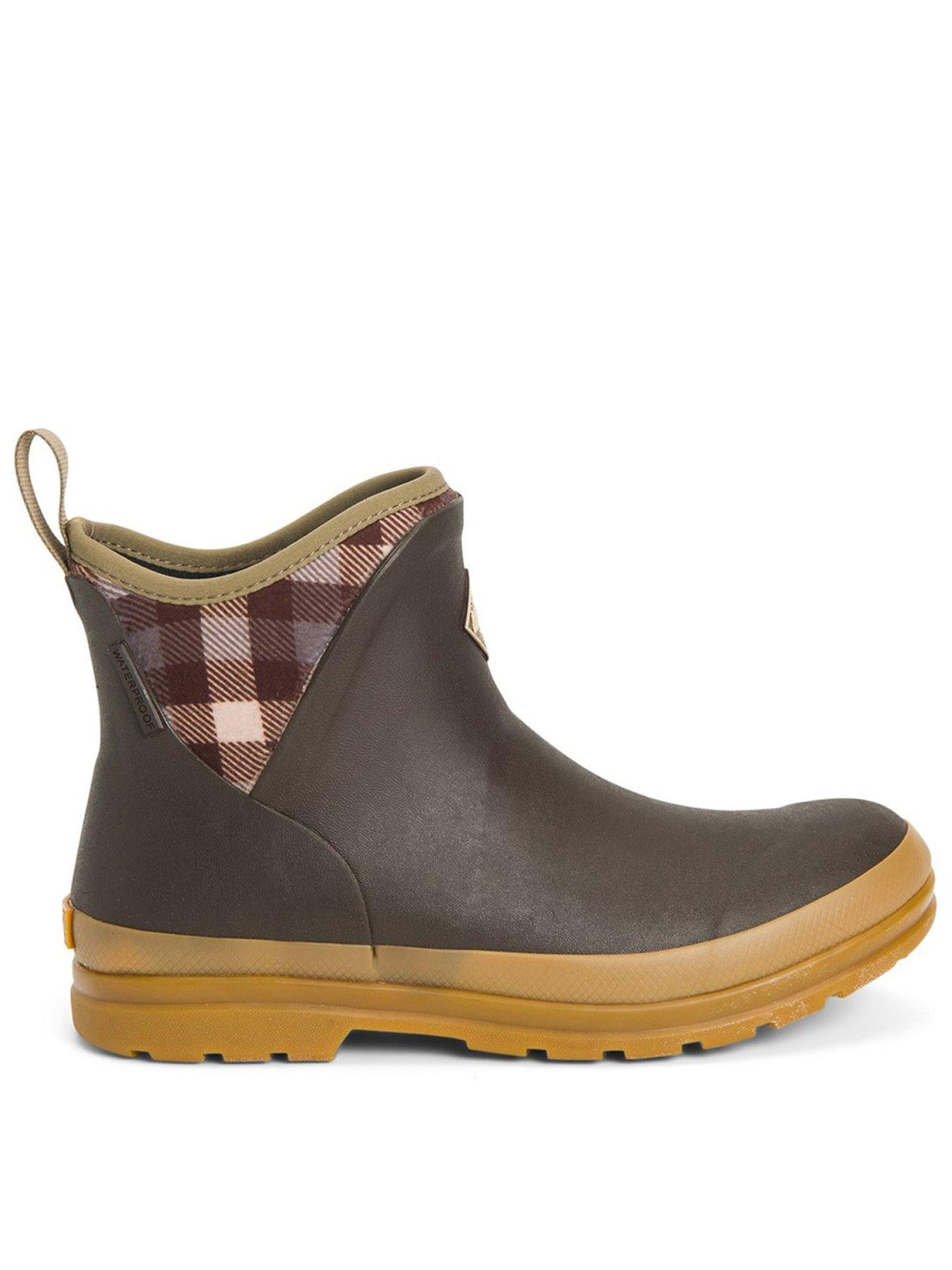 Image 1 of 6 of Muck Boots Ladies W's Originals Ankle - Brown