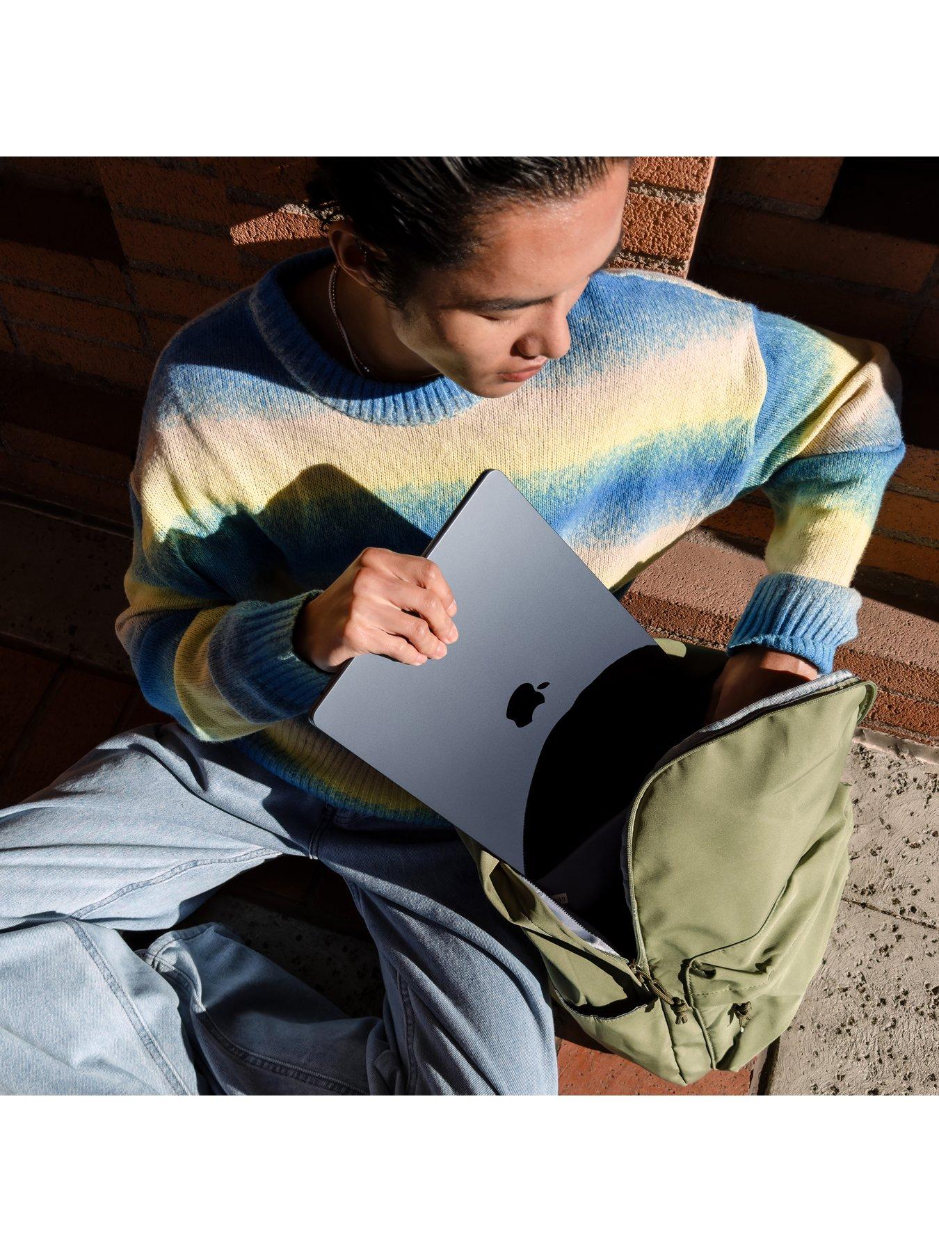 Image 6 of 8 of Apple MacBook Air (M3, 2024) 15-inch&nbsp;with 8-core CPU and 10-core GPU, 16GB Unified Memory, 512GB SSD
