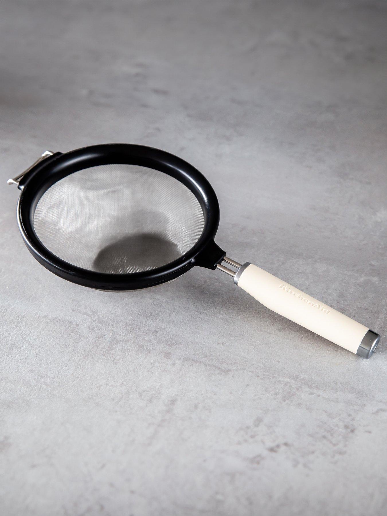 undefined Core Strainer in Almond Cream