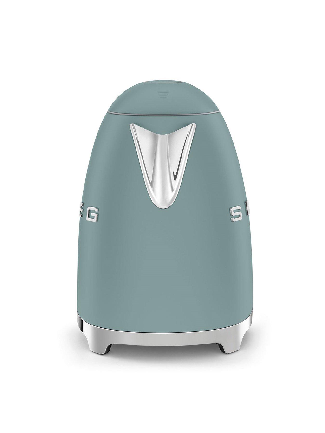 Image 4 of 7 of Smeg KLF03 Retro Style Jug Kettle, 300W, 1.7L - Matte Emerald Green