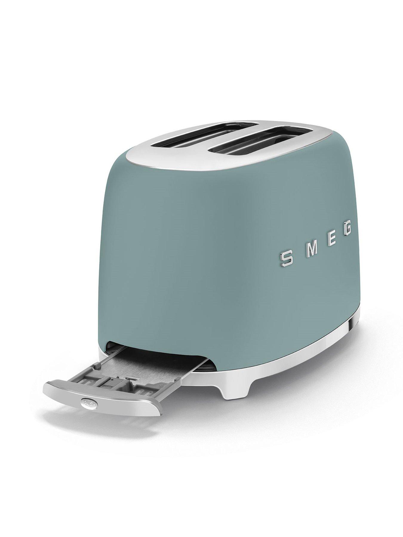 Image 5 of 7 of Smeg TSF01 Retro Style 2 Slice Toaster, 950W - Matte Emerald Green
