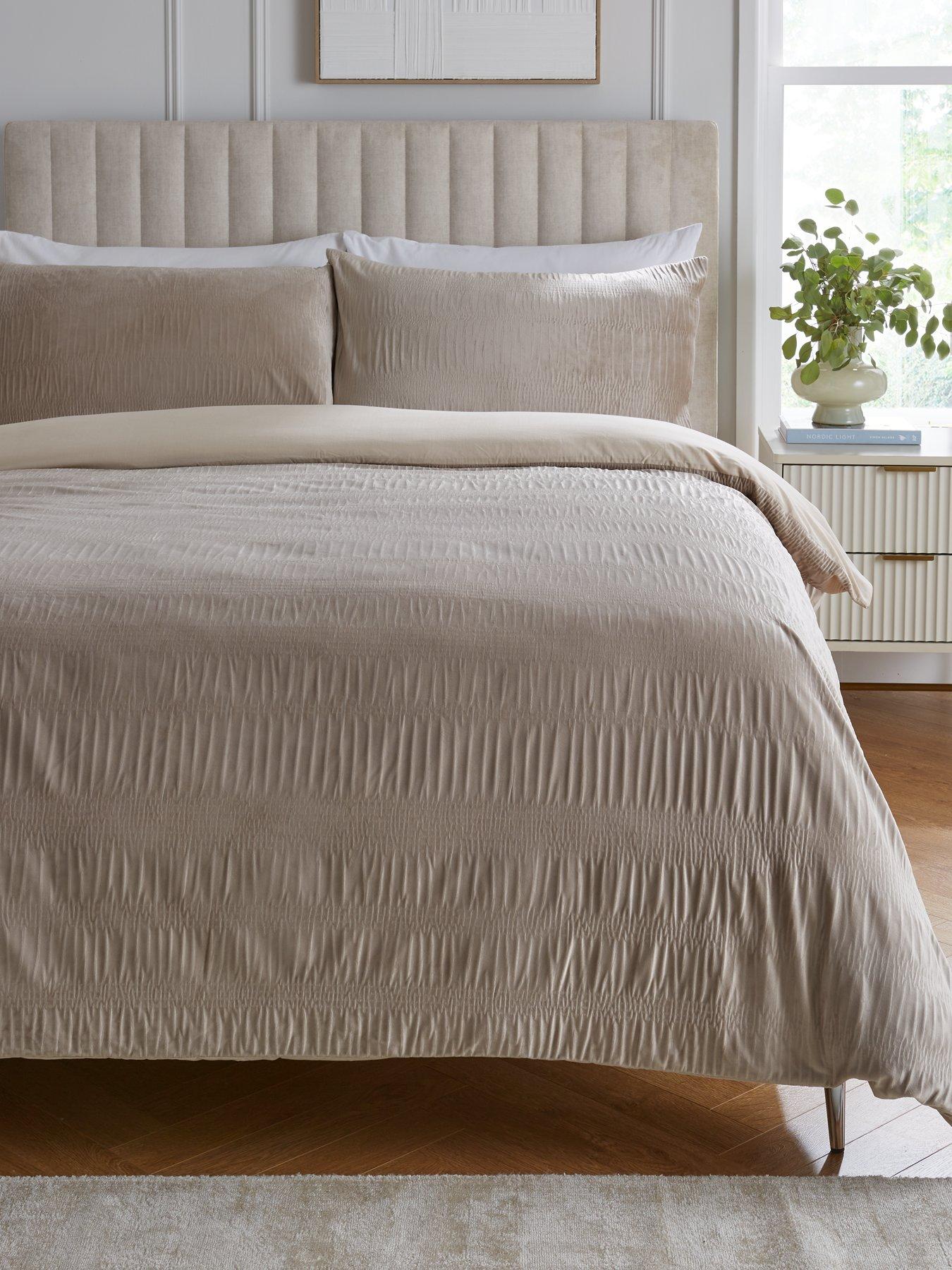 undefined Ribbed Pleated Velvet Duvet Cover Set - Champagne
