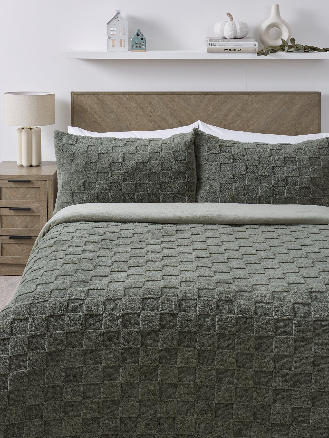 Product photograph of Very Home Checkerboard Fleece Duvet Cover Set from very.co.uk