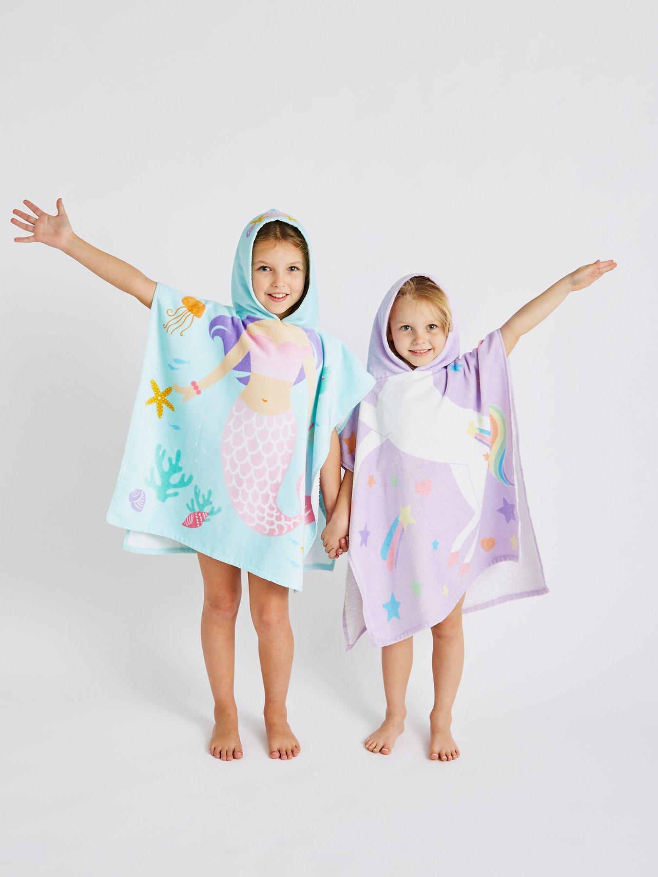 Image 3 of 4 of Catherine Lansfield Unicorn Hooded Poncho Towel
