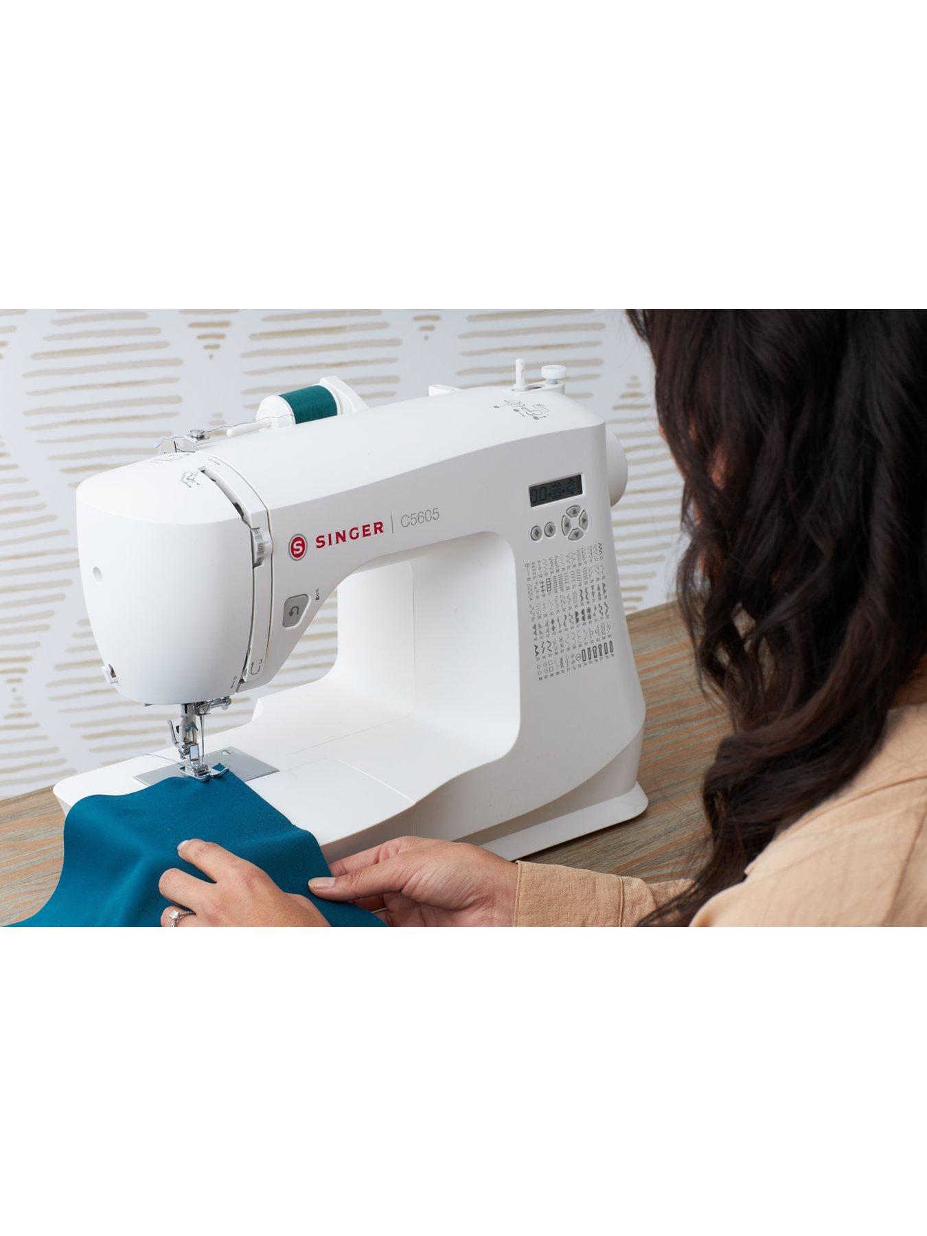 Image 3 of 6 of Singer Computerised C5605 Sewing Machine