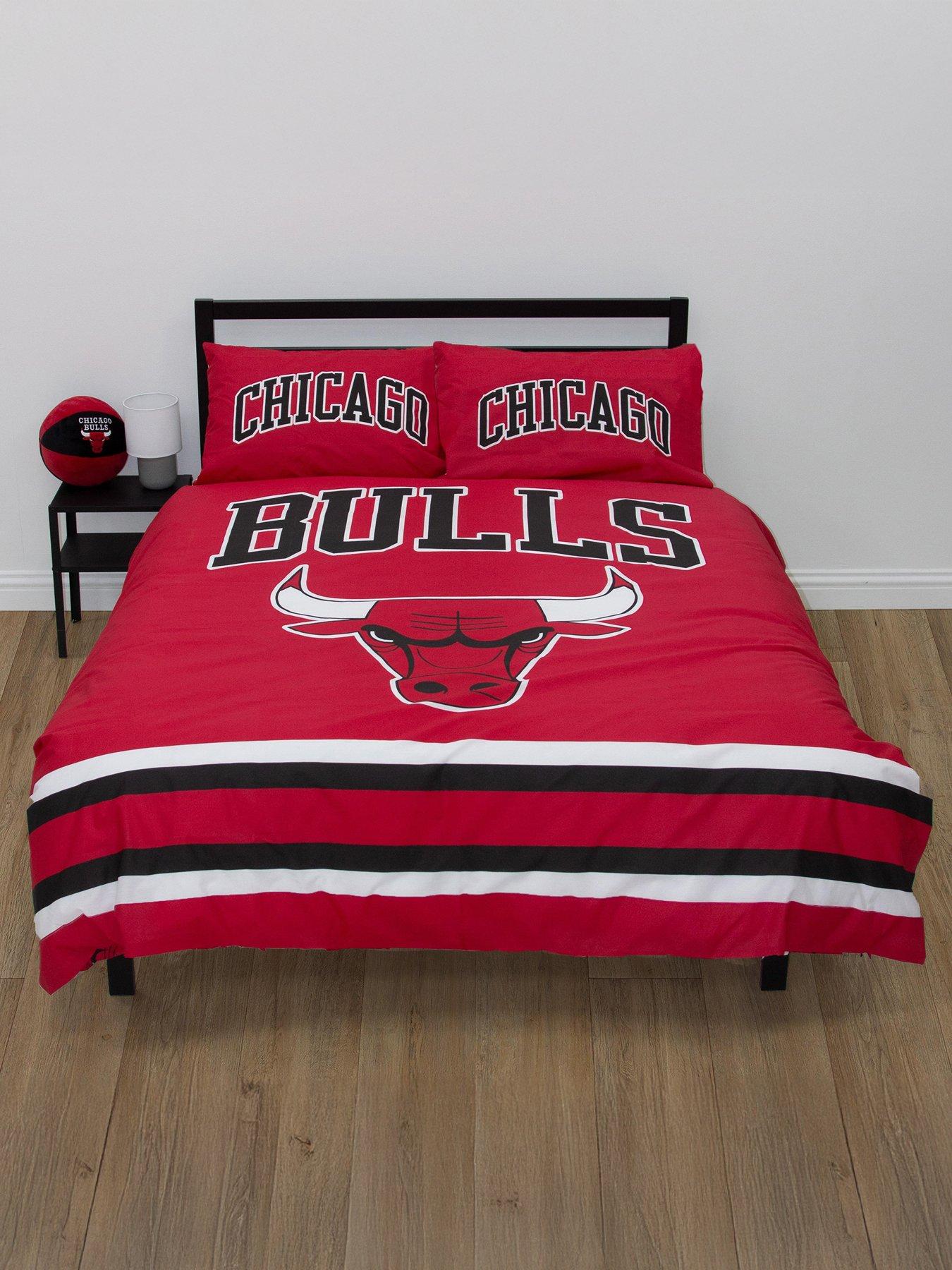 Product photograph of Nba Chicago Bulls Double Duvet Cover Set - Multi from very.co.uk