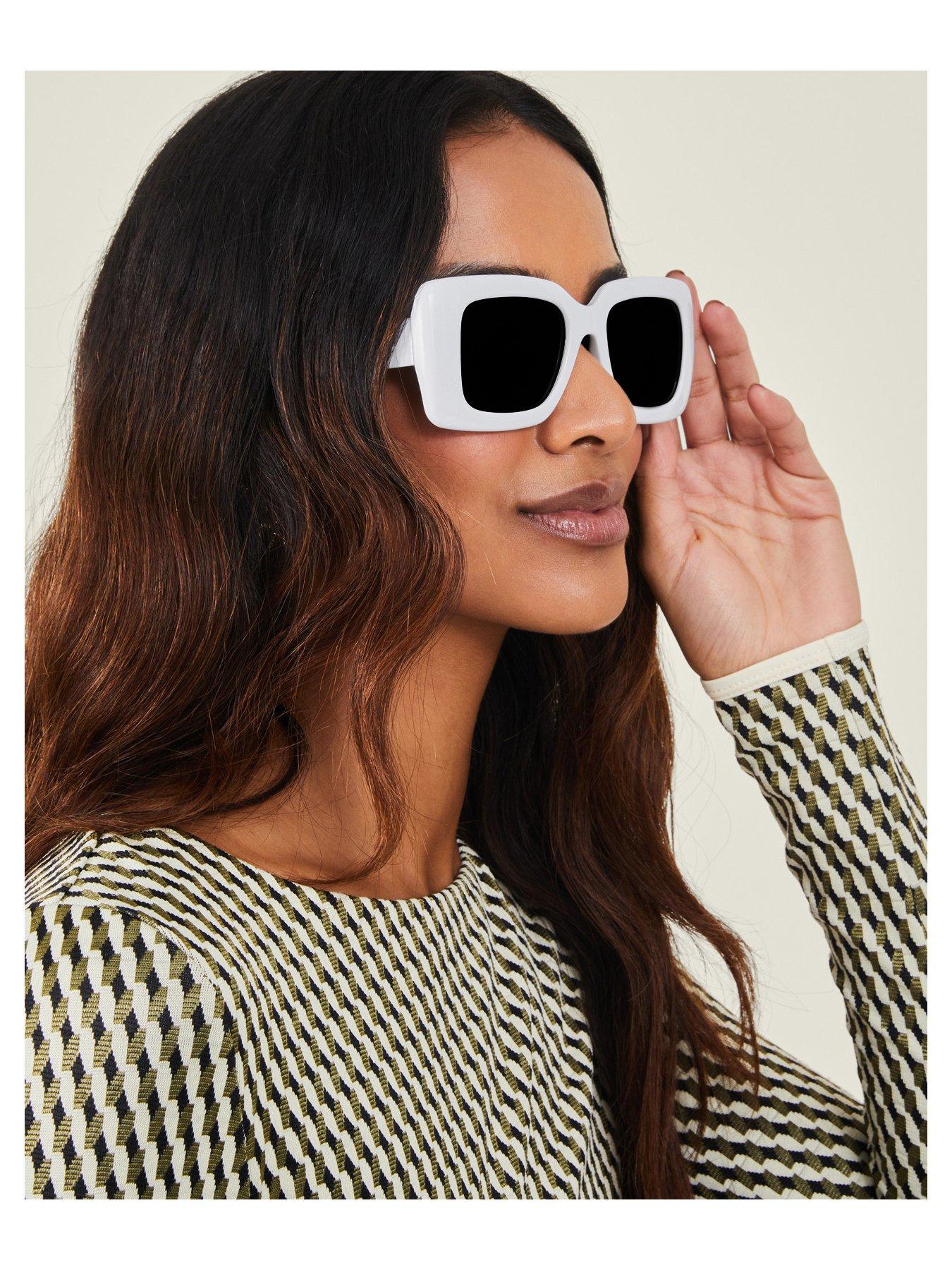 Image 2 of 3 of Accessorize White Soft Square