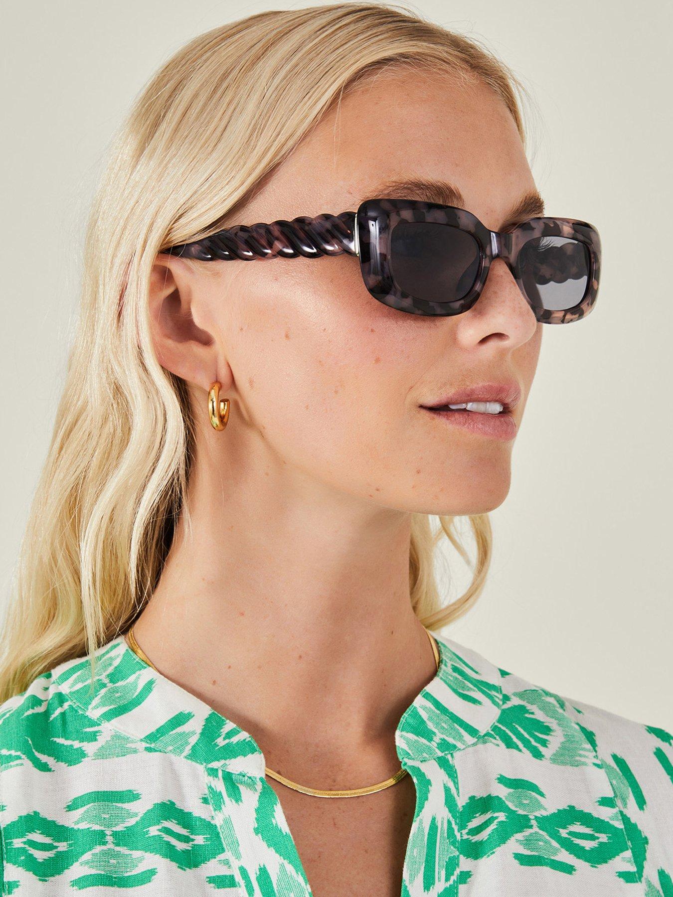 Image 2 of 3 of Accessorize Tangle Twisted Arm Milky
