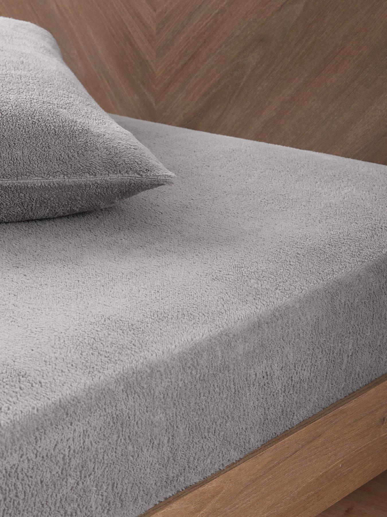 Very Home Teddy Fleece Fitted Sheet in Grey