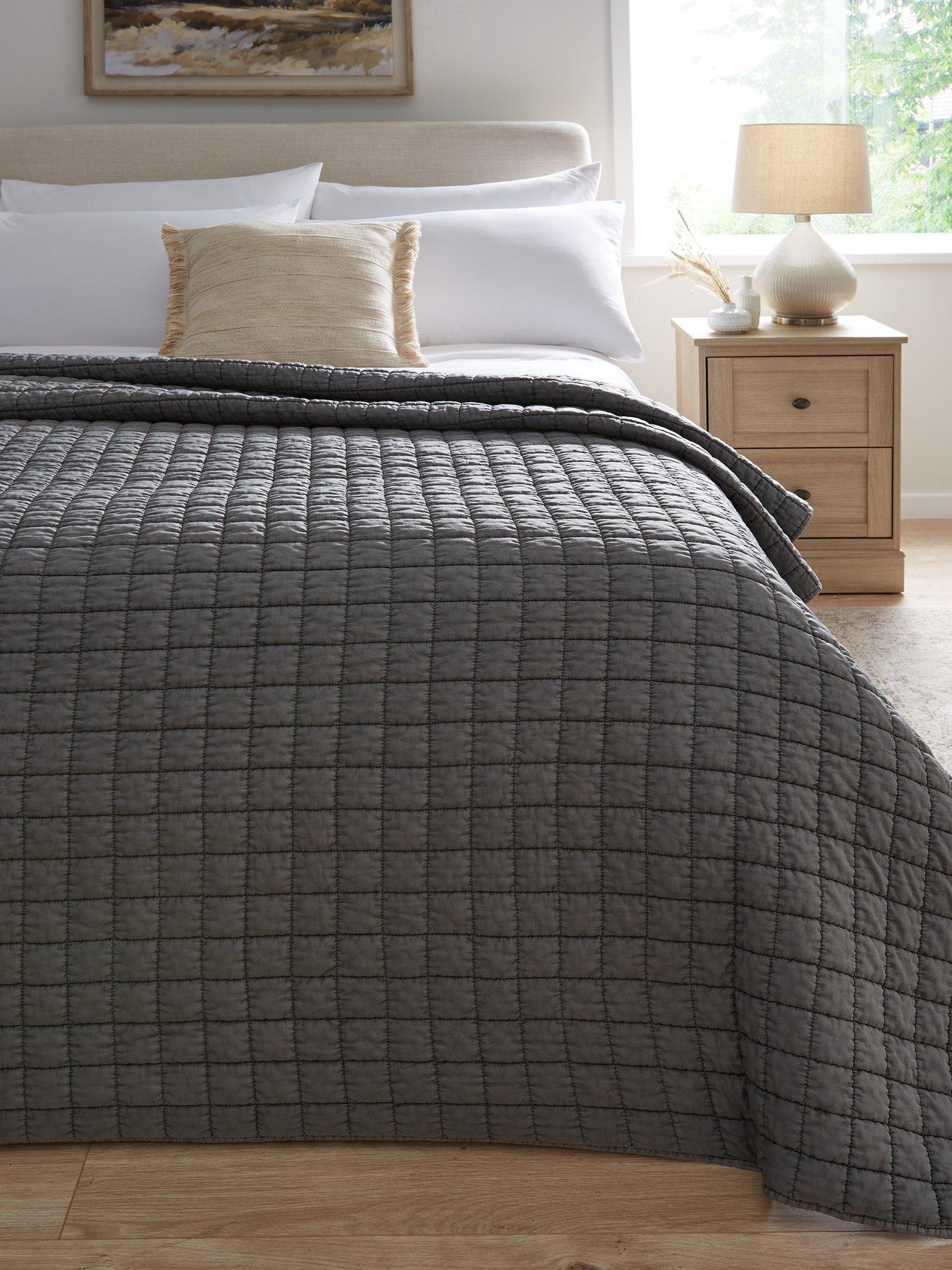 undefined Washed Quilted Microfibre Bedspread Throw - Charcoal