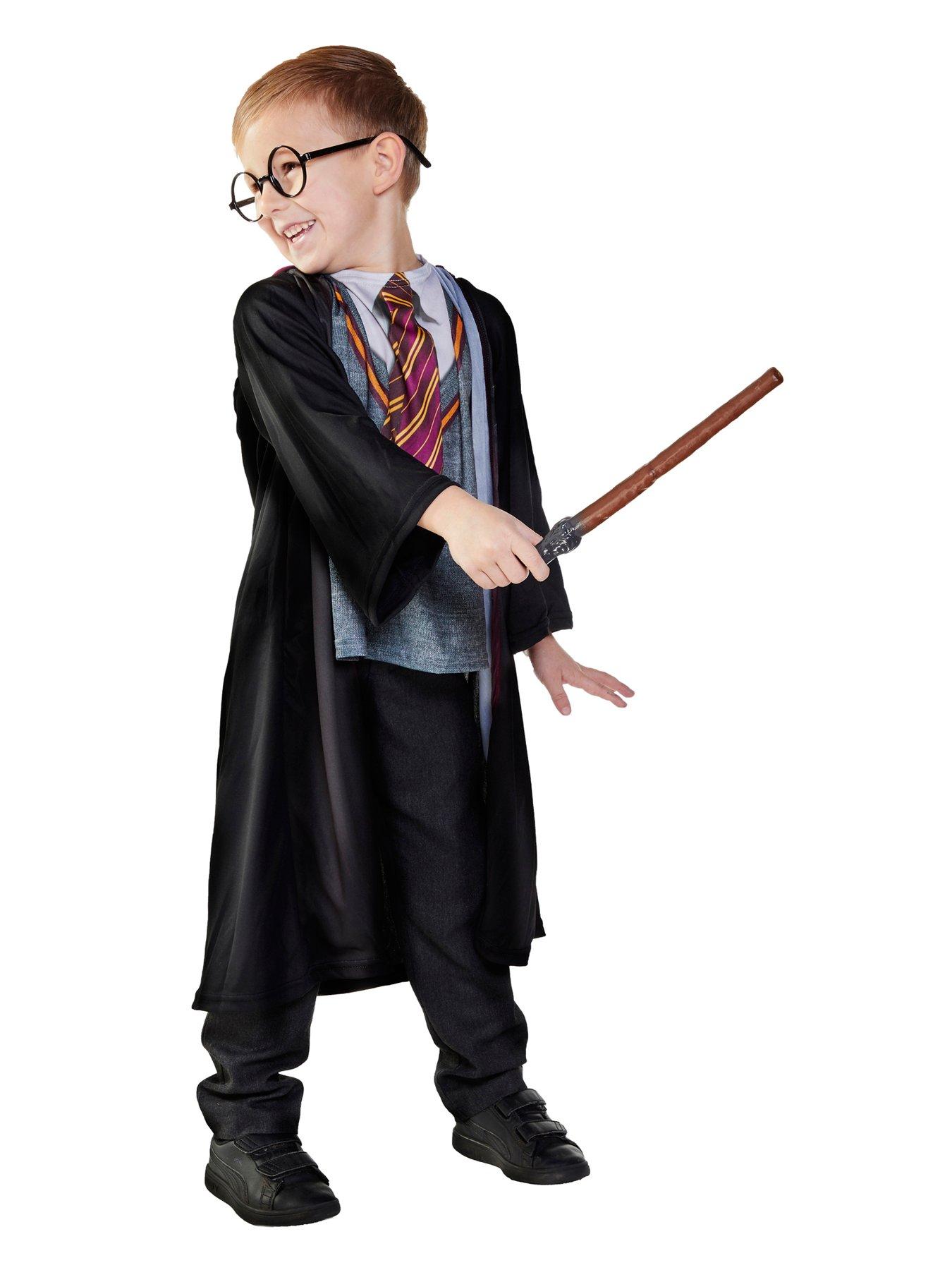 Image 4 of 4 of Harry Potter Deluxe Harry Potter Gryffindor Robe Costume