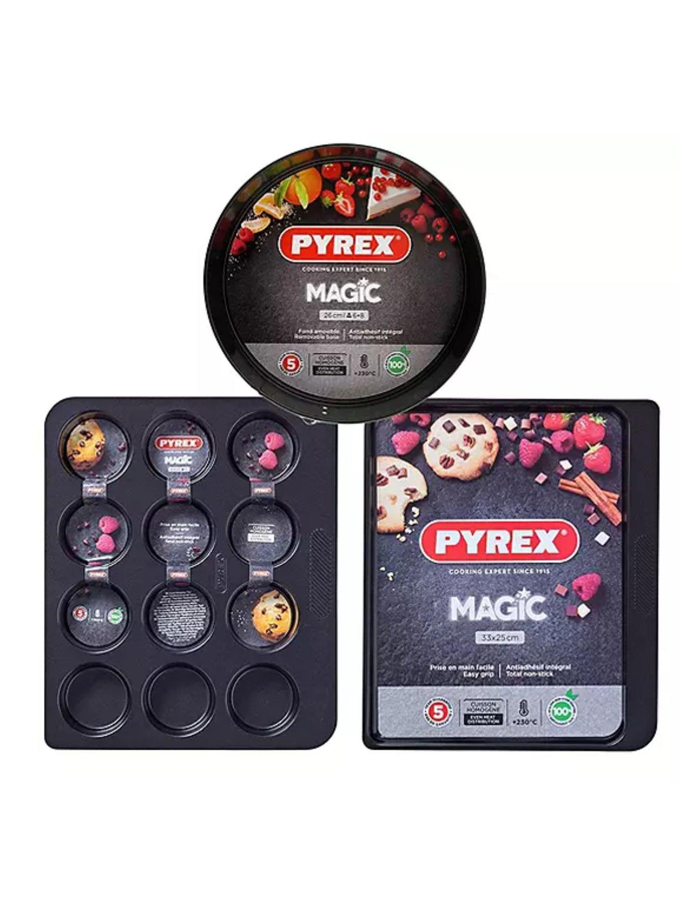 Product photograph of Pyrex Magic Metal Bakeware 3 Piece Set from very.co.uk