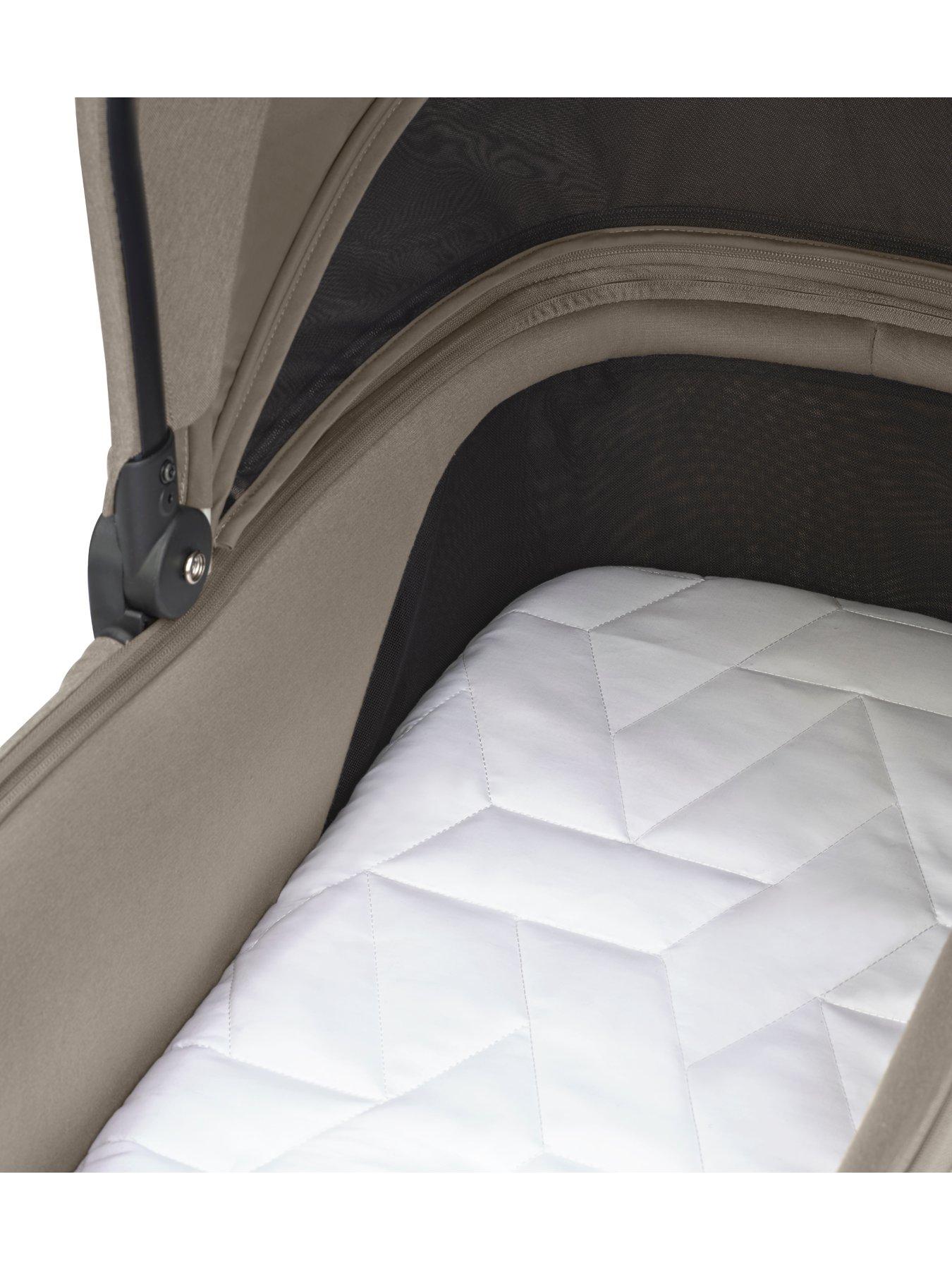 Image 5 of 8 of Maxi-Cosi Oxford 7-Piece Essential Bundle -&nbsp;Twillic Truffle&nbsp;
