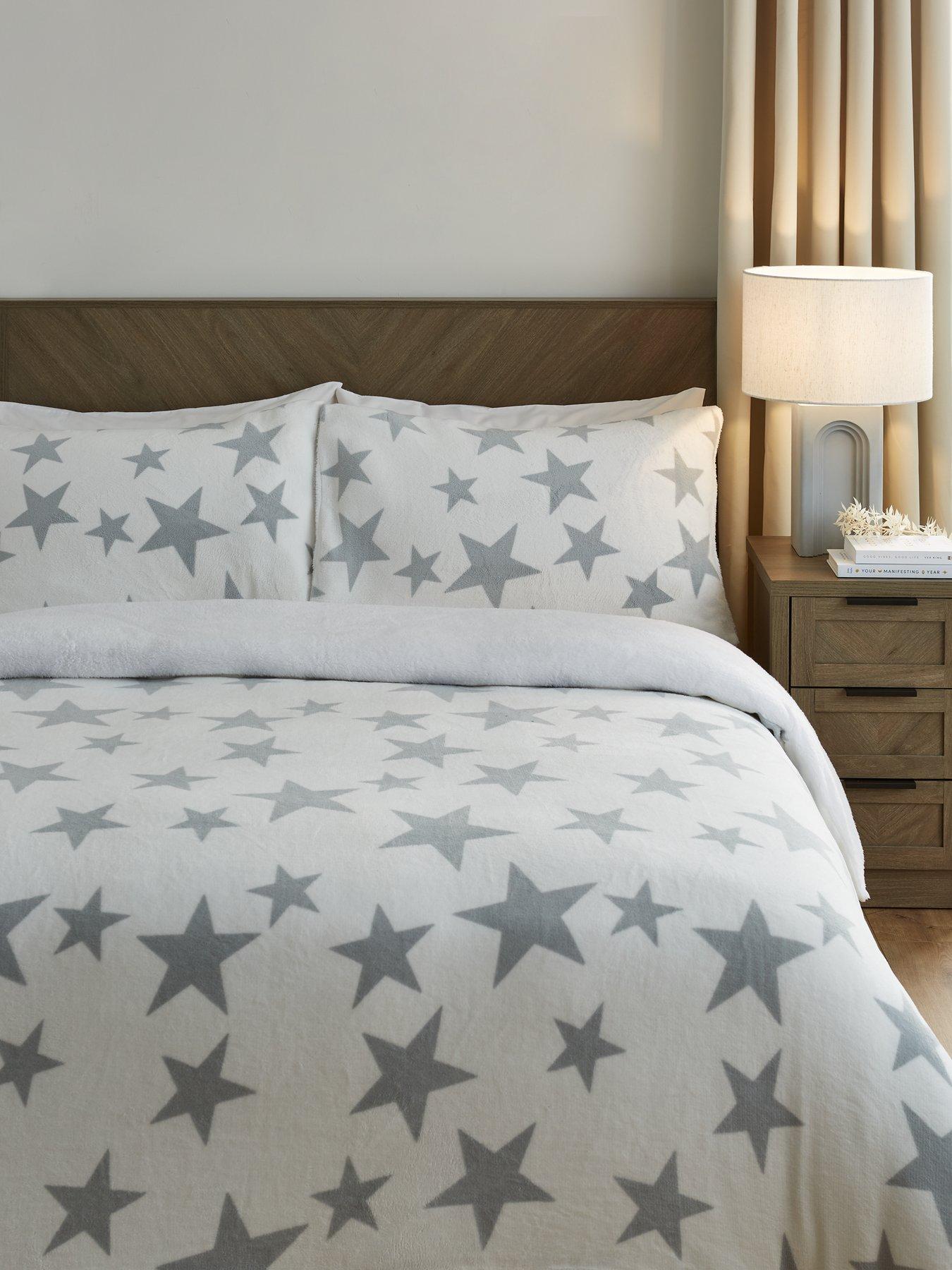 undefined Cosy Star Printed Fleece Duvet Cover Set