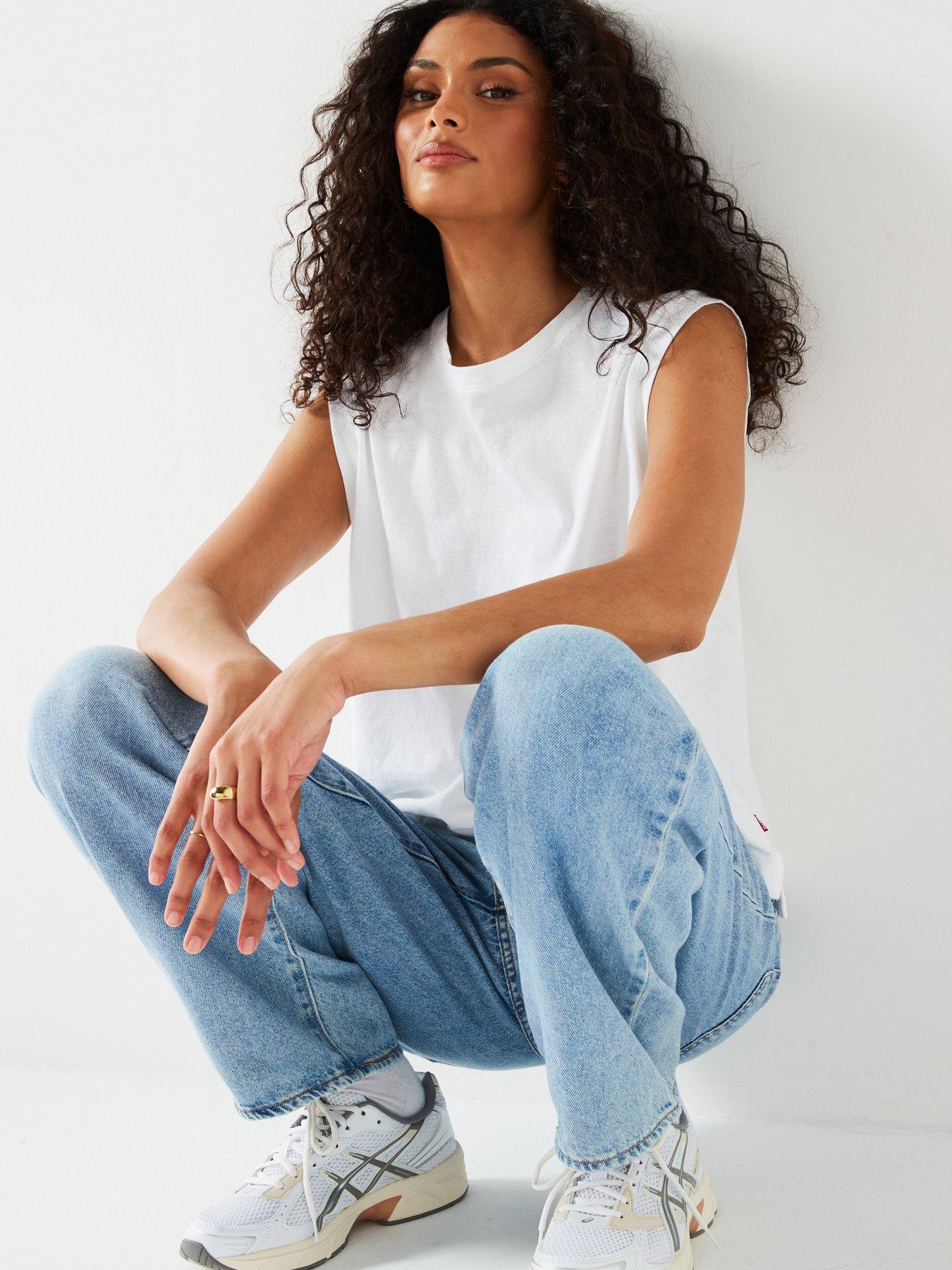 Image 5 of 6 of Levi's Boxy Tank Top&nbsp;- White&nbsp;