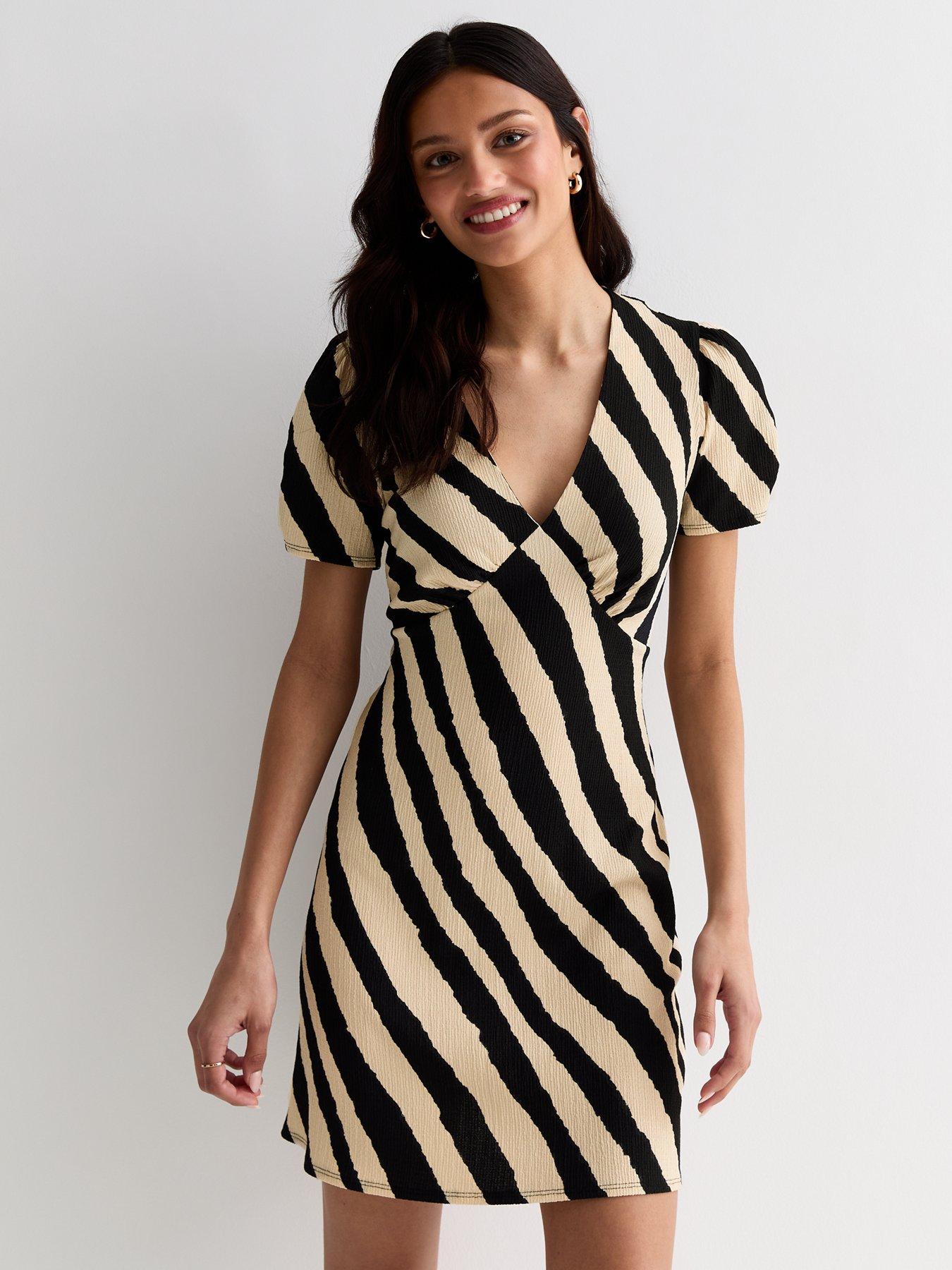 New Look Black Diagonal Stripe Crinkle Short Sleeve Mini Dress | Very.co.uk