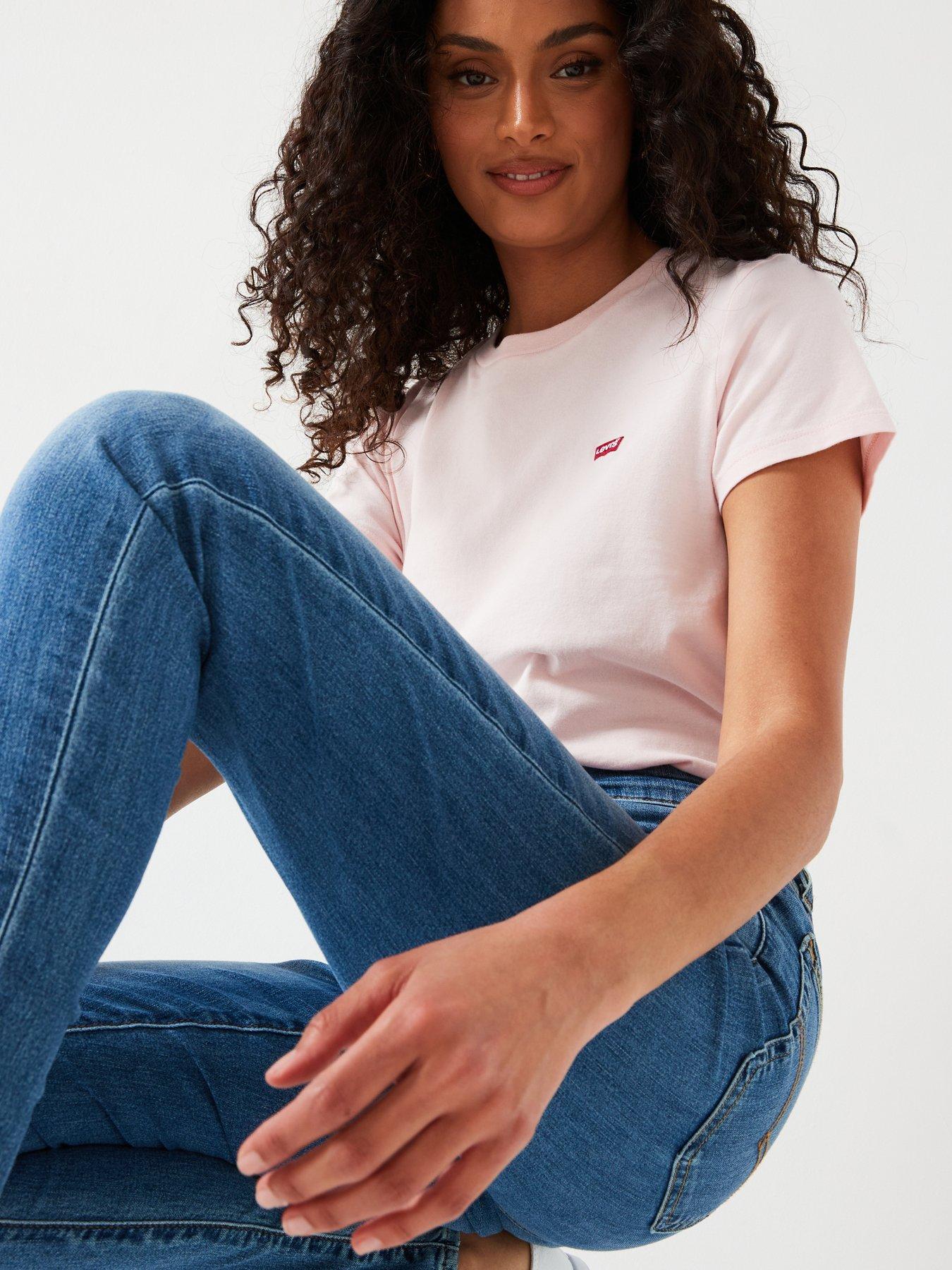 Image 4 of 5 of Levi's Perfect Tee