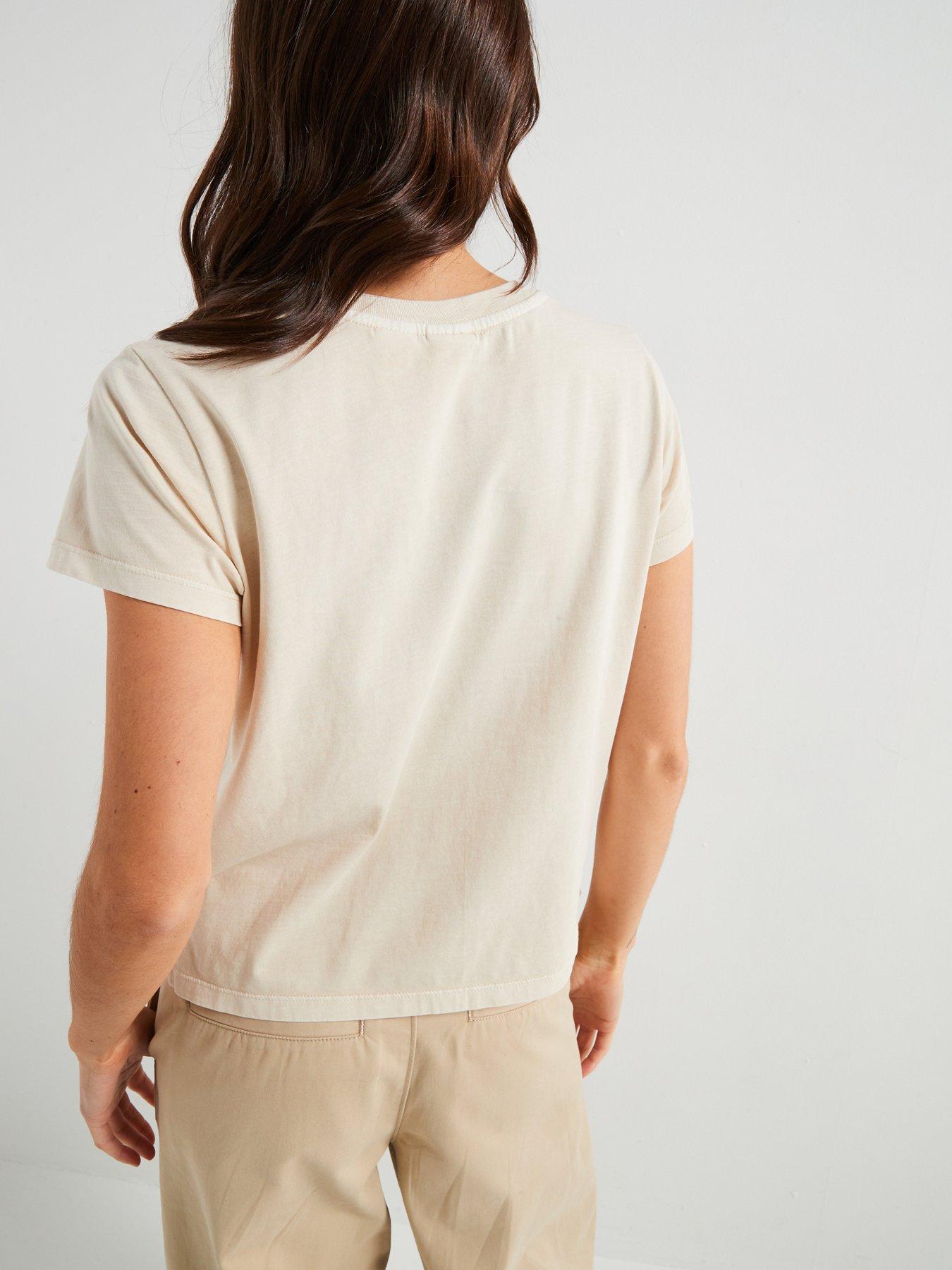 Image 2 of 6 of Levi's Graphic Boxy Tee - Beige