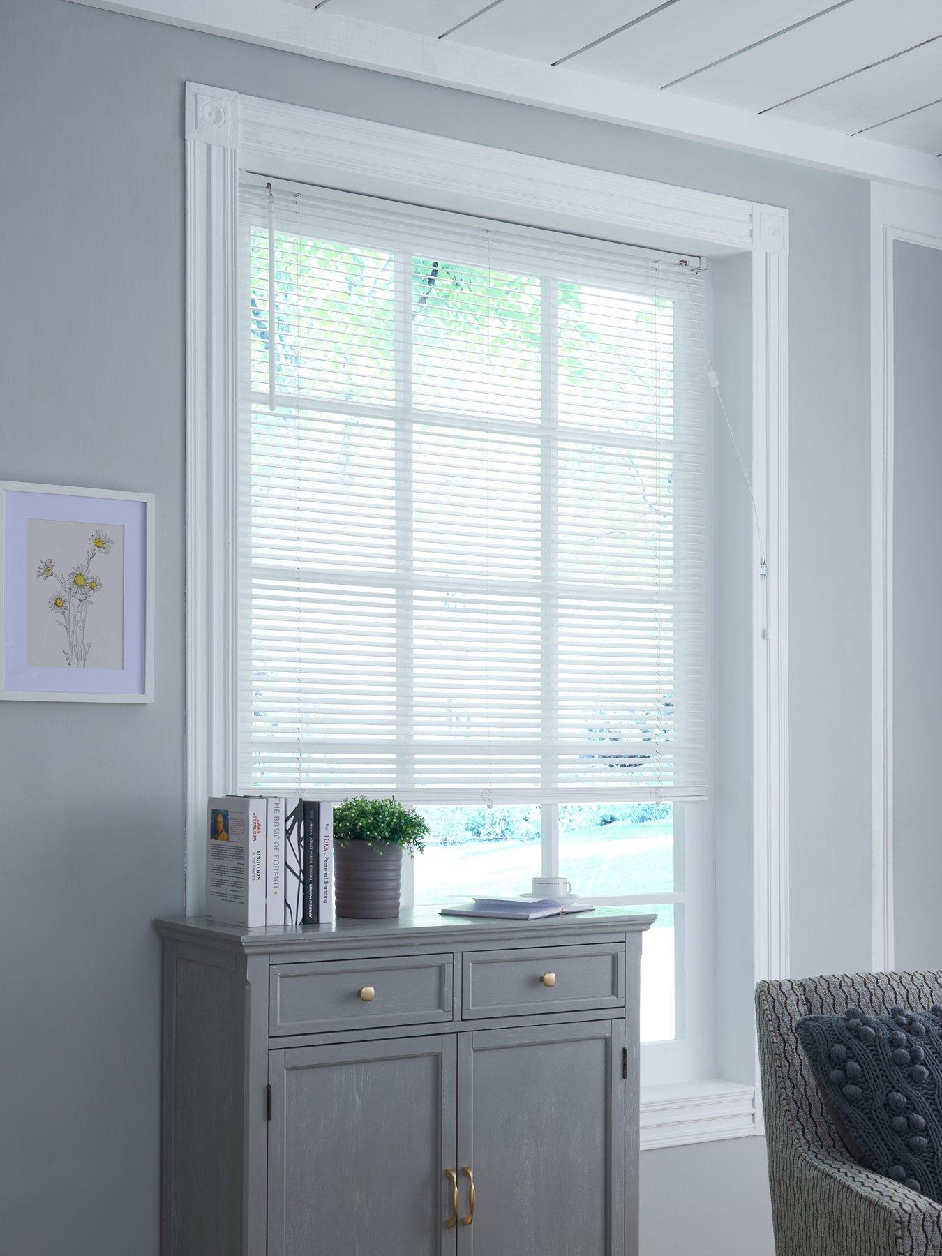 Image 4 of 6 of Very Home Wooden Venetian Blind - 25 mm slats