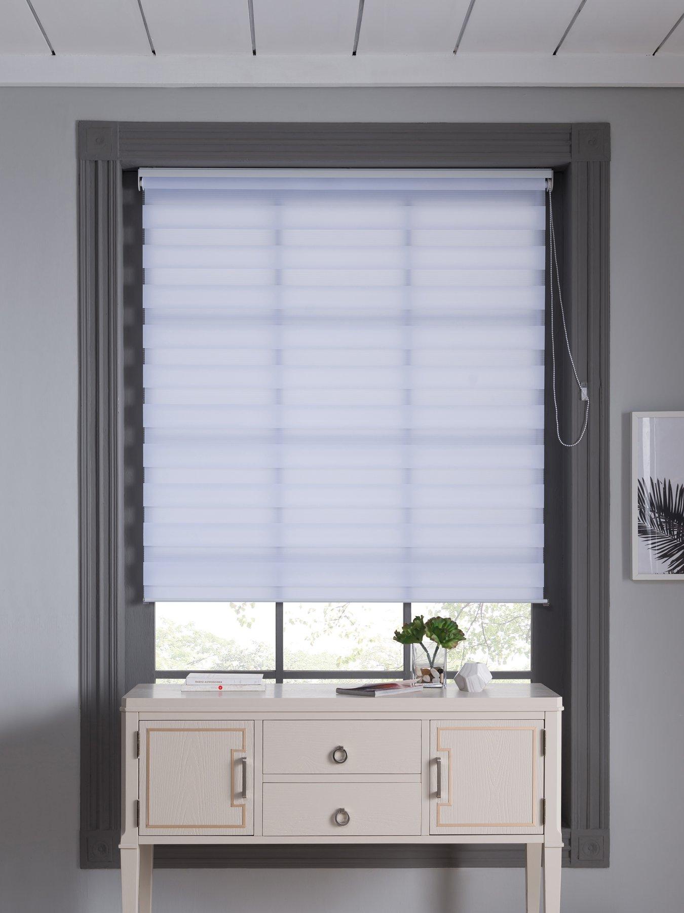 Image 2 of 7 of Very Home Night and Day Blind&nbsp;