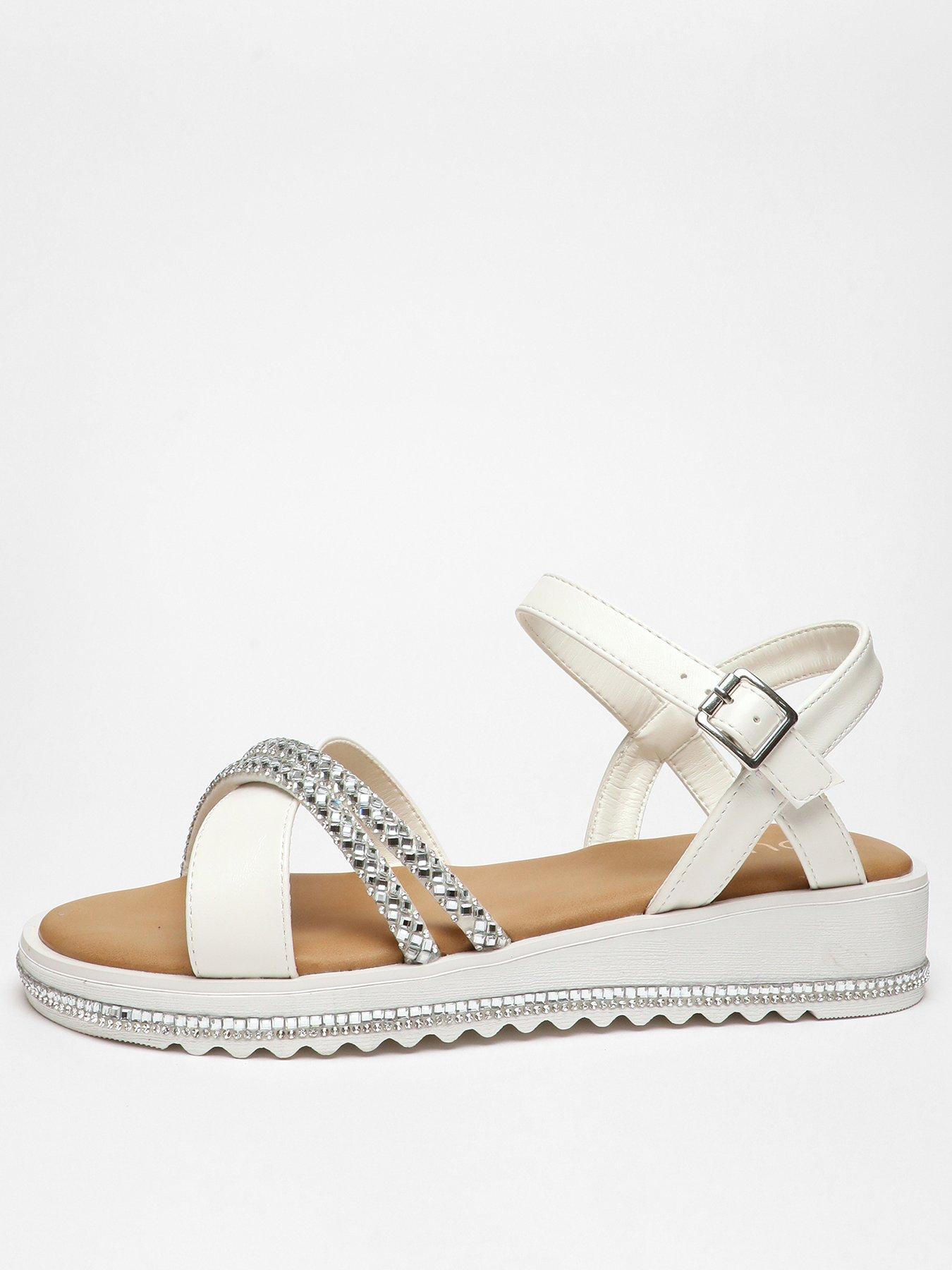 Cross strap sandals store
