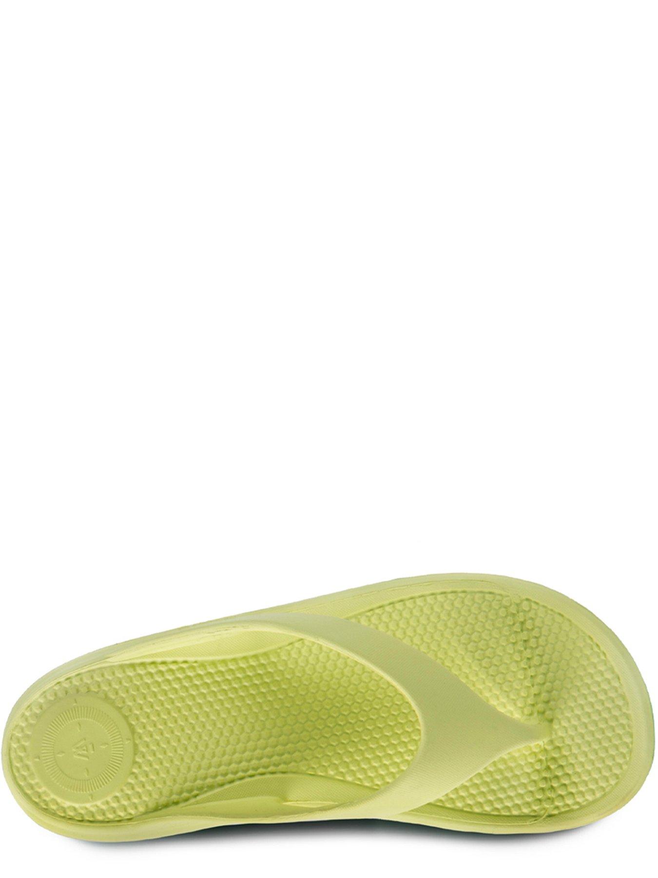 Image 3 of 6 of TOTES Solbounce With Toe Post Sandals - Lime