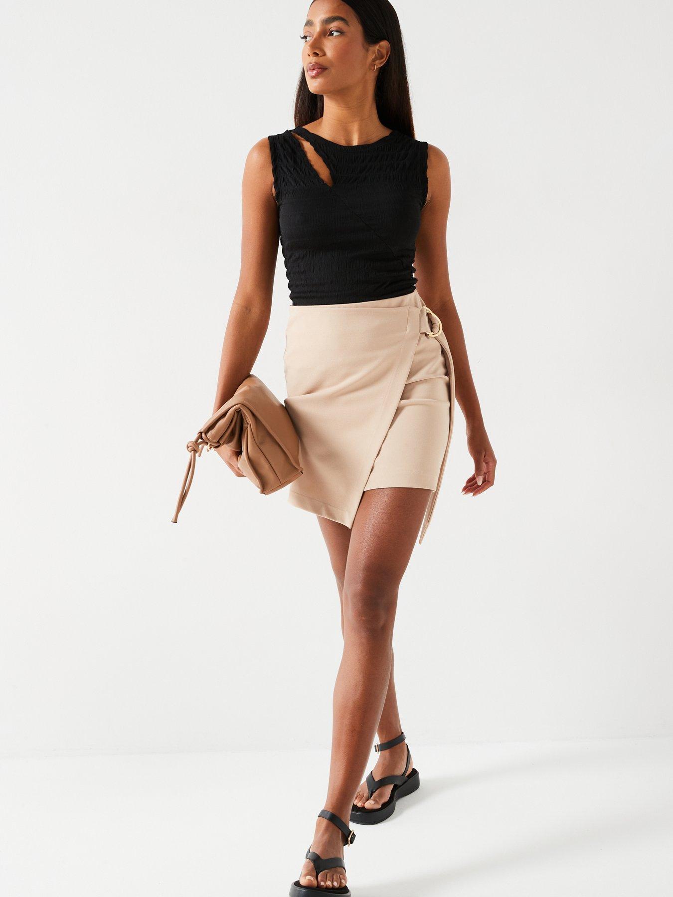 Image 3 of 6 of V by Very Sleeveless Bubble Textured Cut Out Top - Black