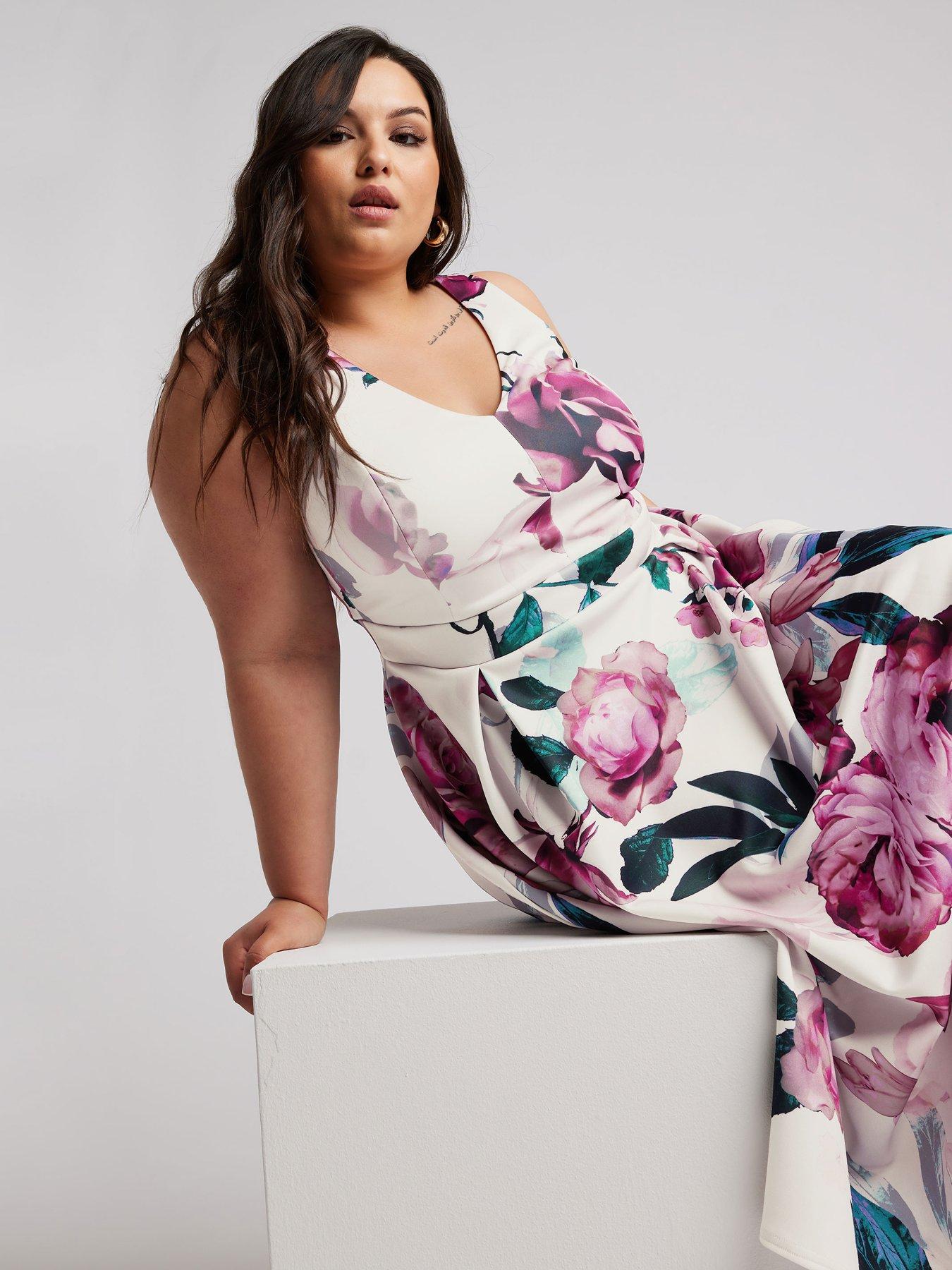 Image 3 of 4 of Yours Curve Floral V Neck Pleated Dress - Pink