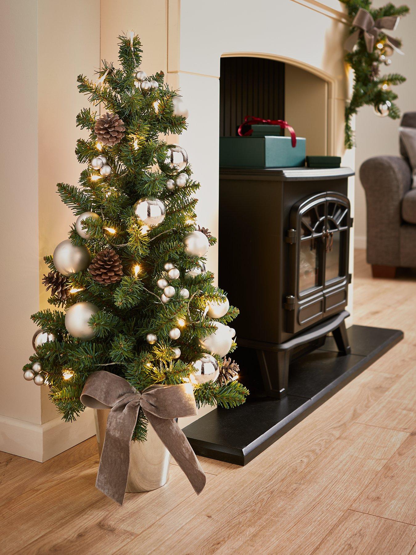 undefined Silver Bow Pre-Lit Christmas Tree