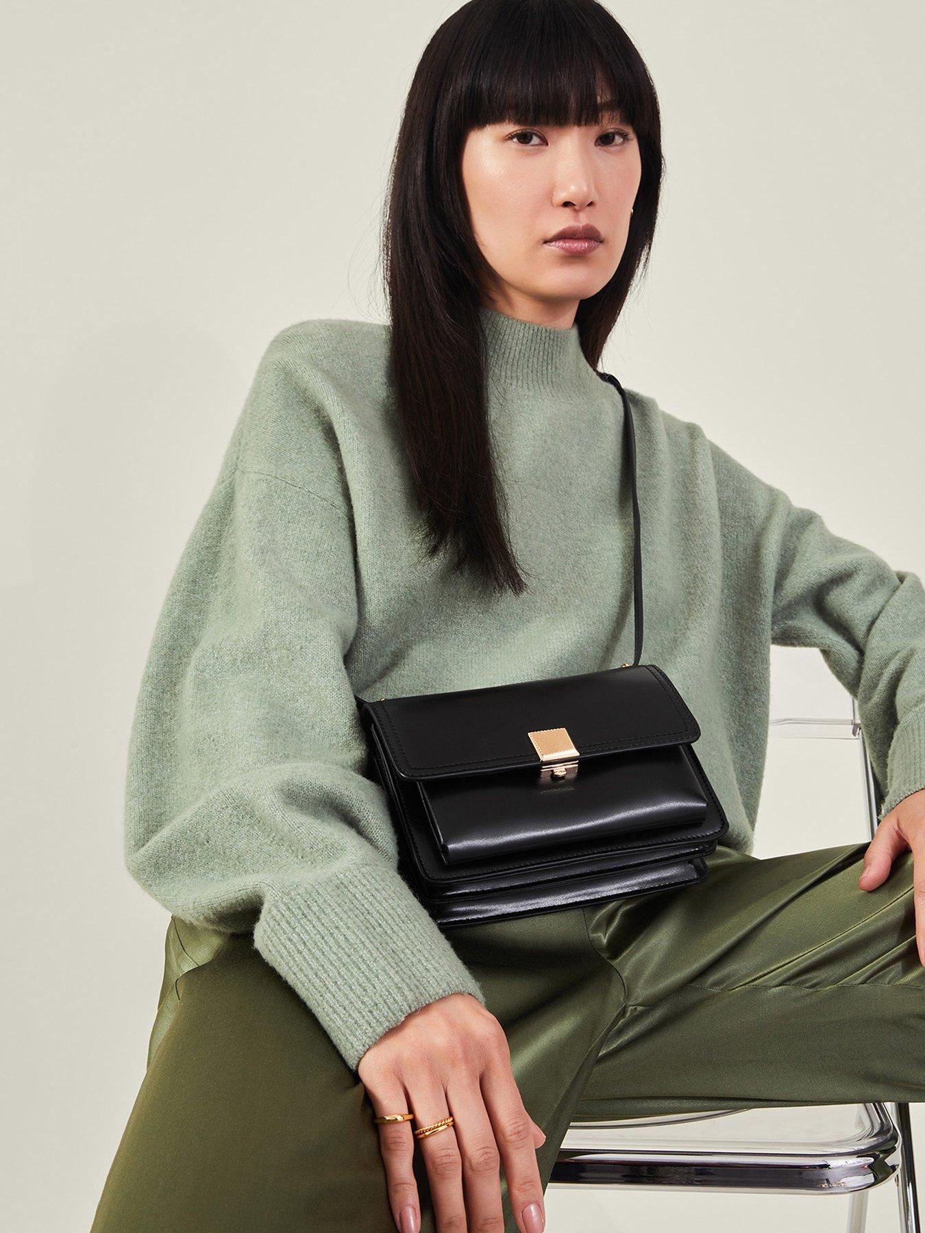 Image 2 of 4 of Accessorize Square Lock Boxy X Body
