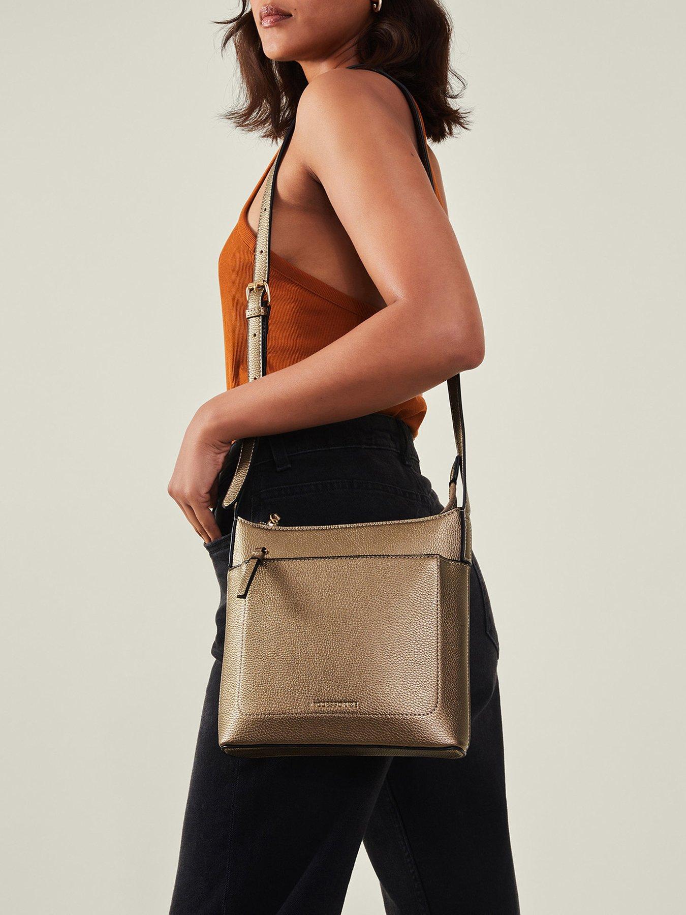 Image 2 of 4 of Accessorize Classic Messenger