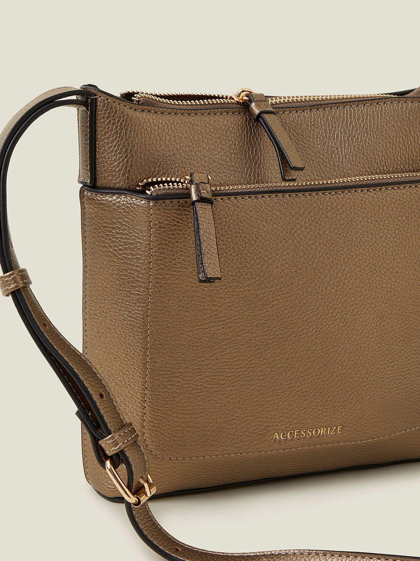 Image 4 of 4 of Accessorize Classic Messenger