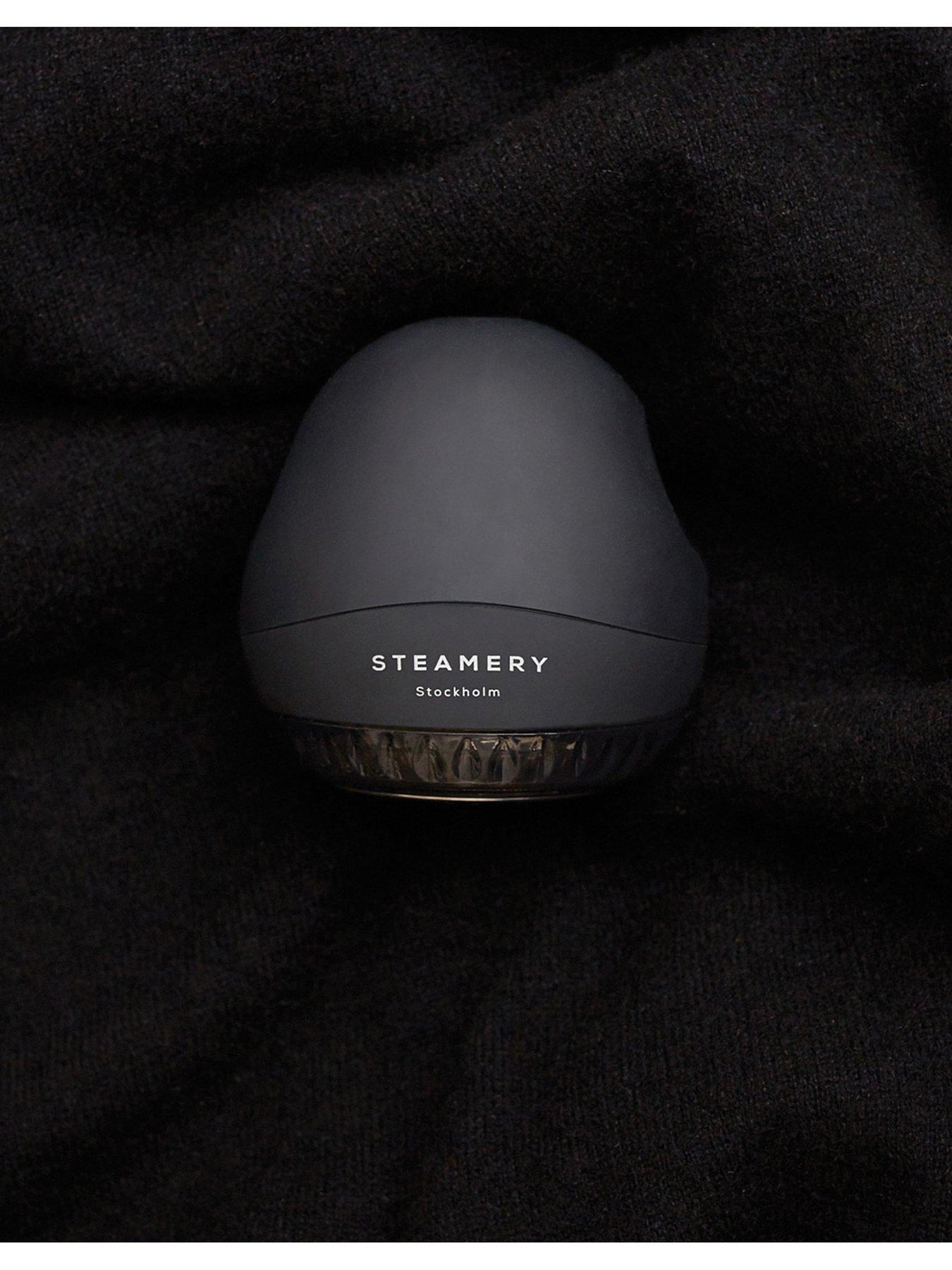 Image 4 of 6 of Steamery Pilo 1 Fabric Shaver - Black